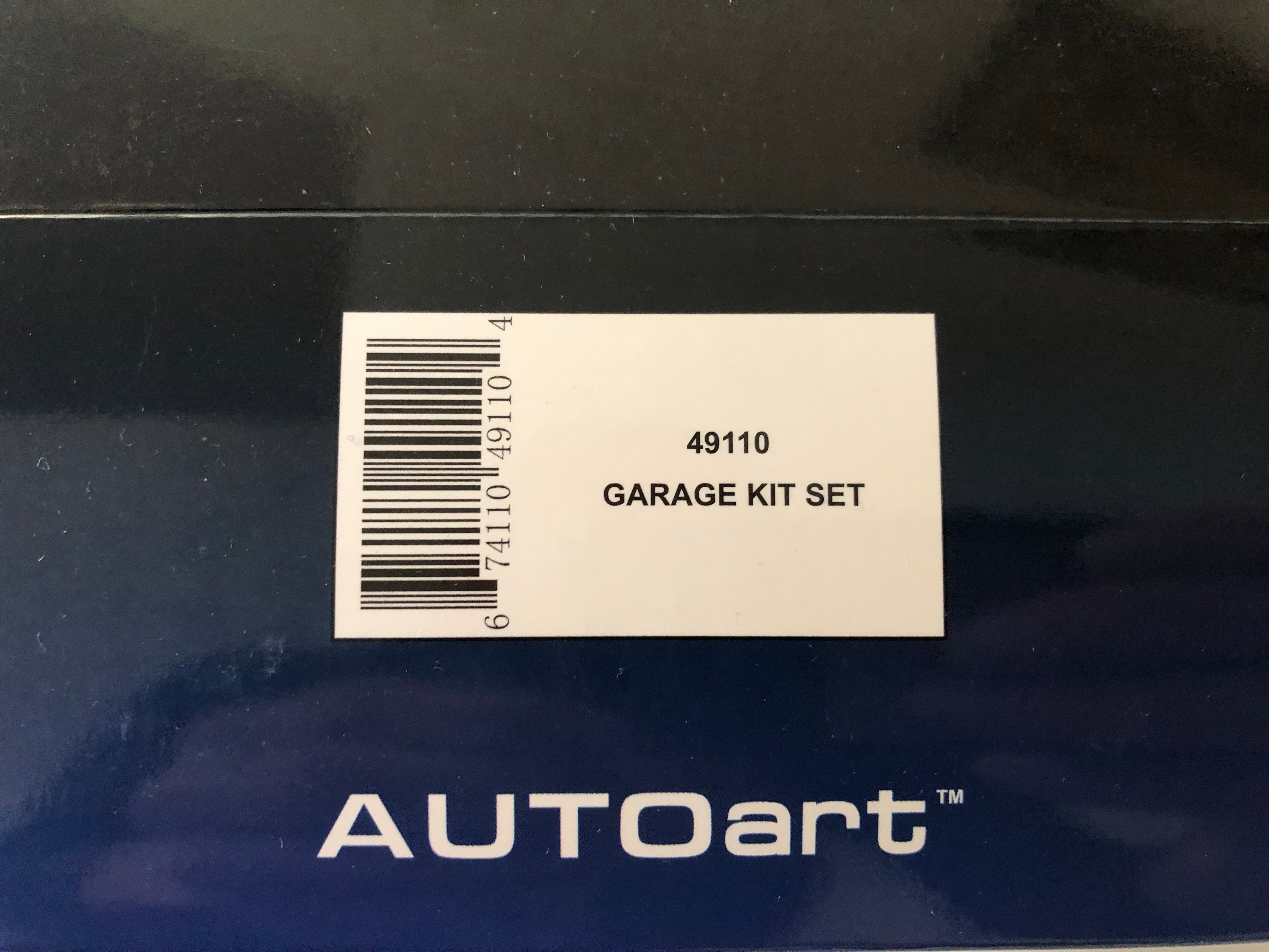 Garage/Workshop Diorama set 1:18 scale