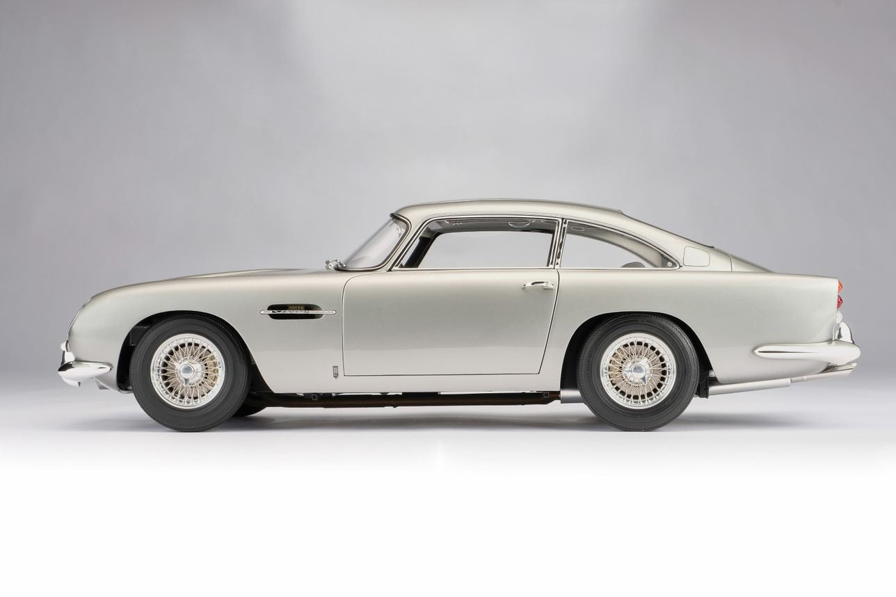 Amalgam 1:8 Aston Martin DB5