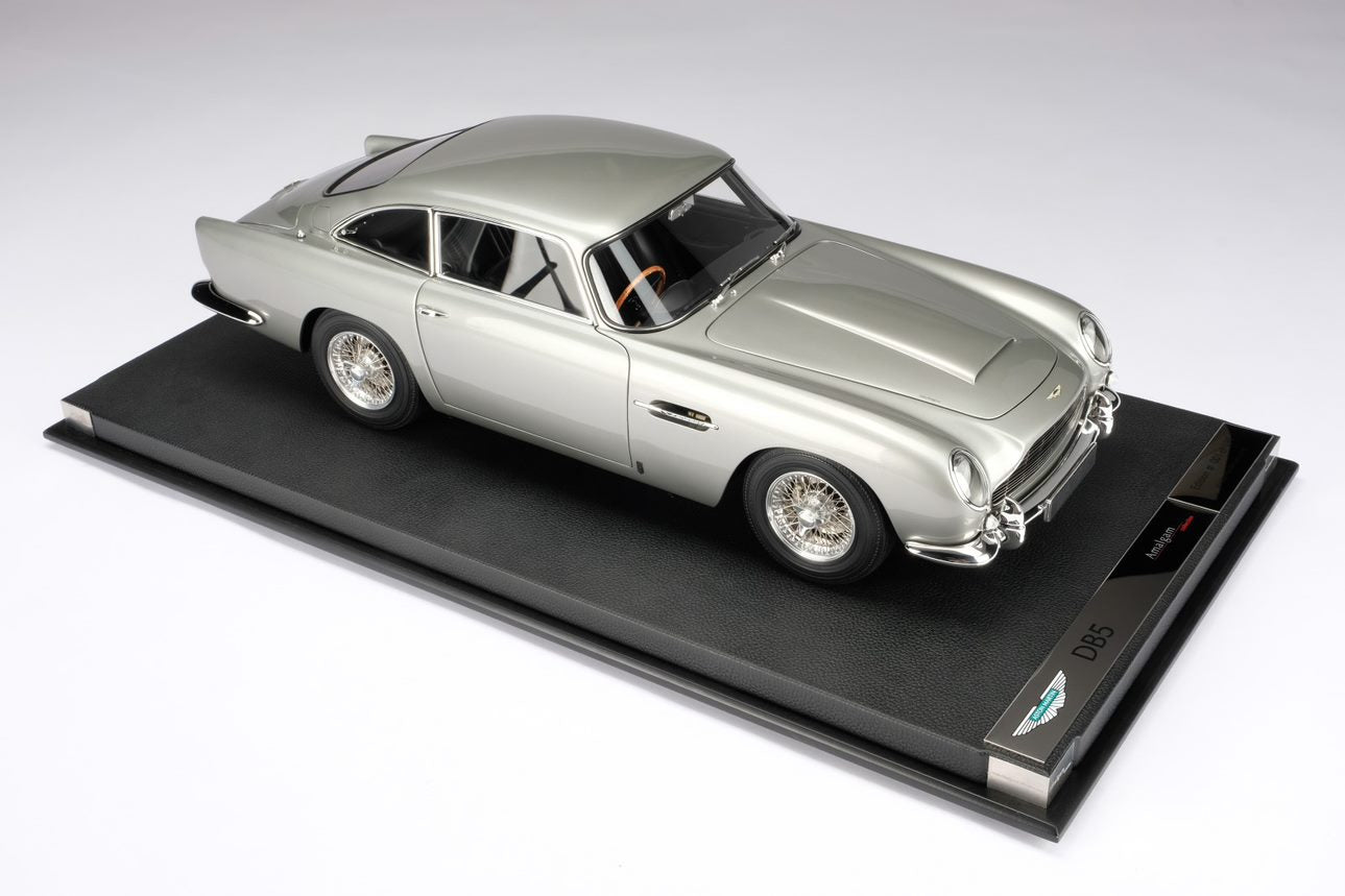 Amalgam 1:8 Aston Martin DB5