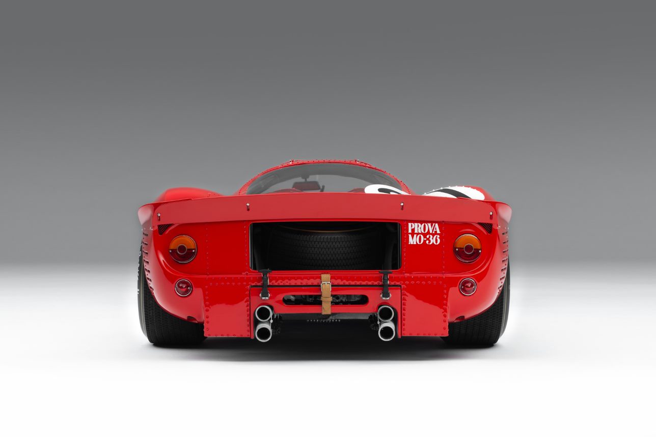 Amalgama Ferrari 330 P4 escala 1:18