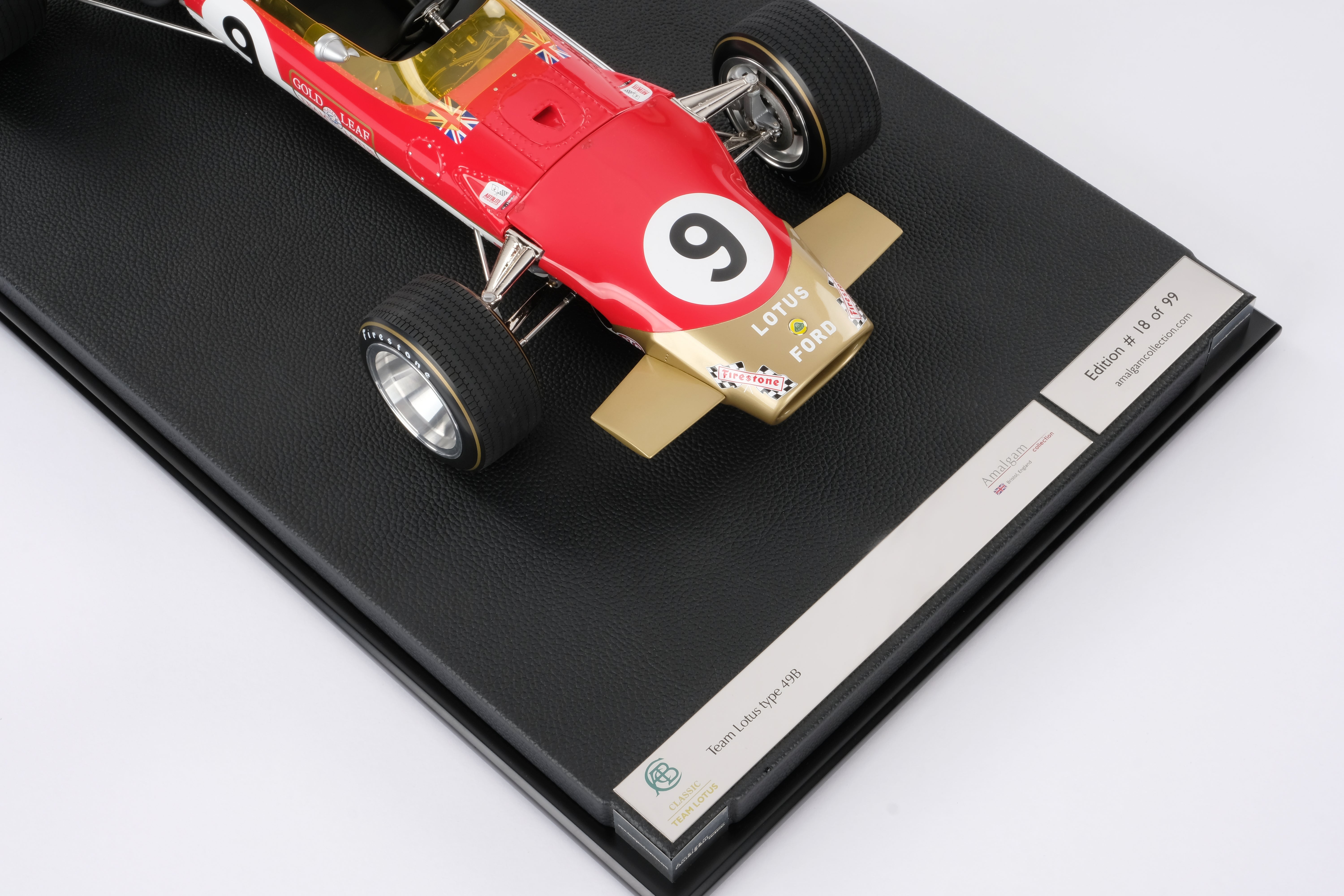 Amalgam 1:8 scale Lotus 49B Graham Hill