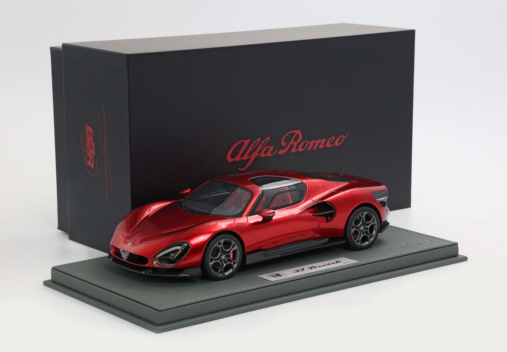 BBR 1:18 scale Alfa Romeo 33 Stradale 2025
