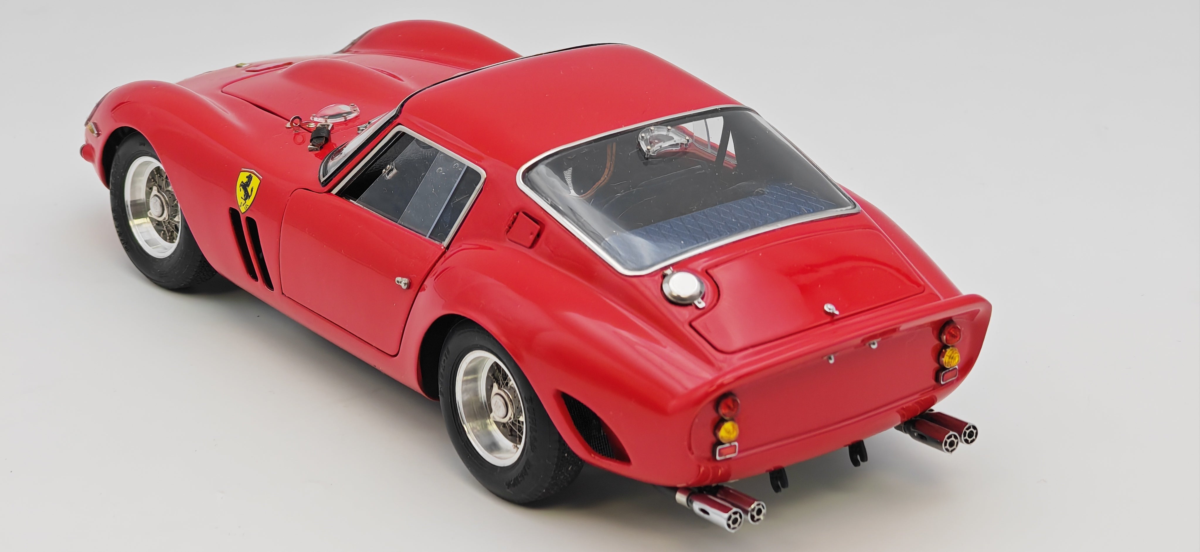 CMC 1:18 scale 1962 Ferrari 250 GTO M256 Plain red