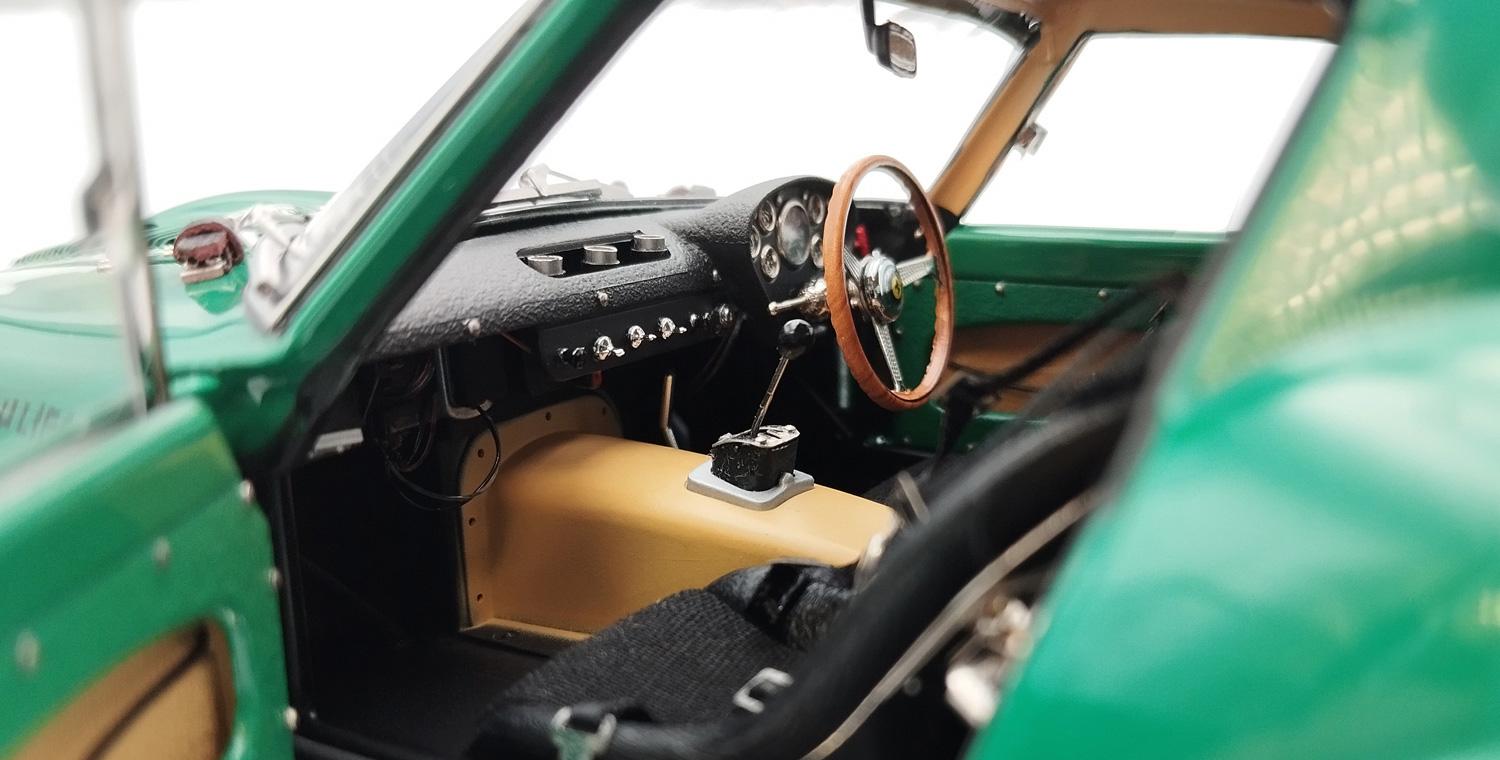 CMC 1:18 scale 1962 Ferrari 250 GTO M250 #153