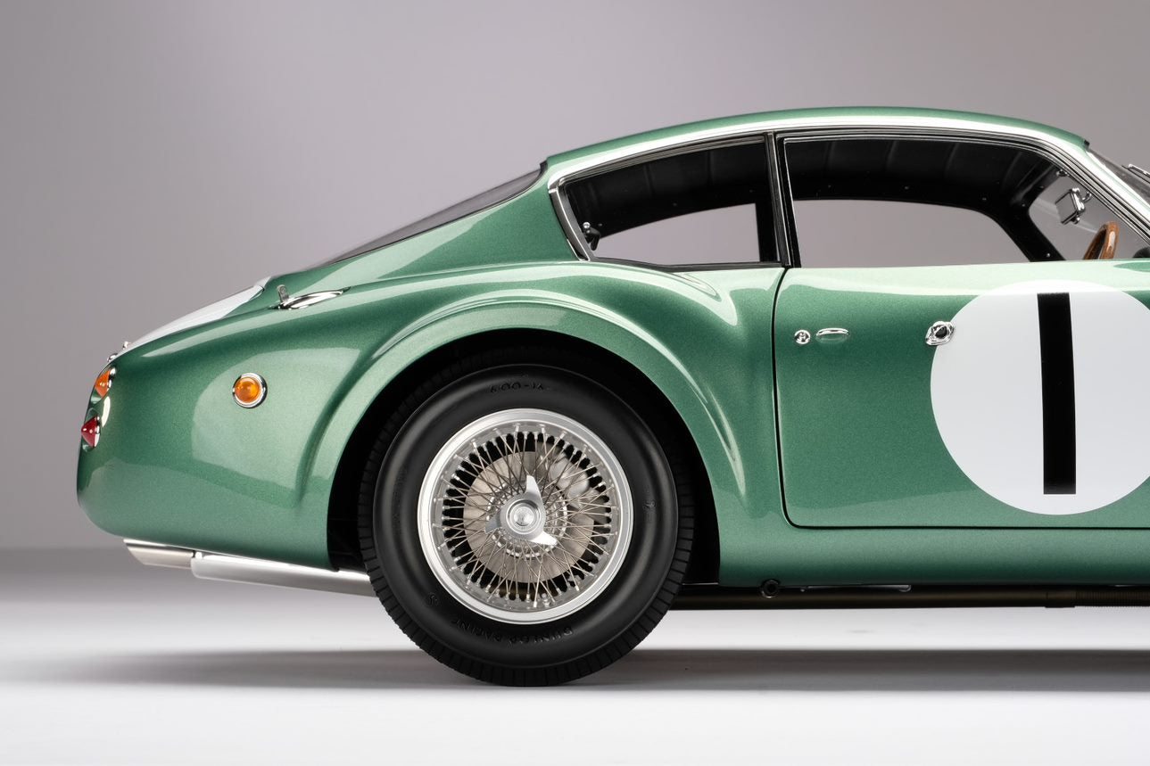 Amalgam 1:8 Aston Martin DB4 GT Zagato 1 VEV