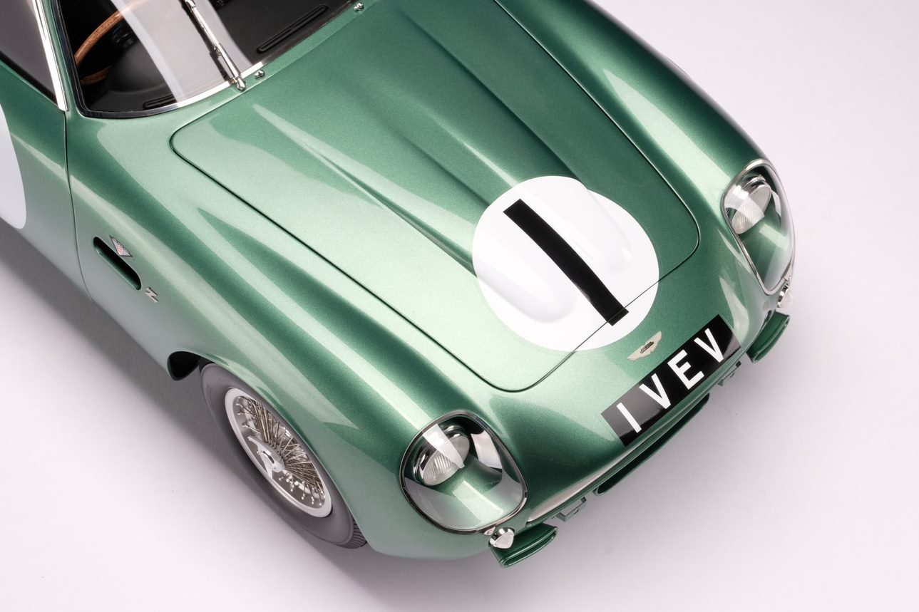 Amalgam 1:8 Aston Martin DB4 GT Zagato 1 VEV