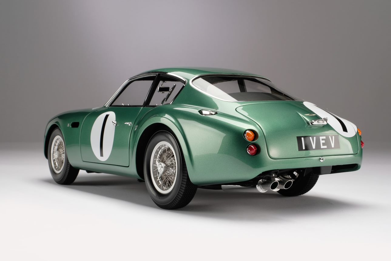 Amalgam 1:8 Aston Martin DB4 GT Zagato 1 VEV