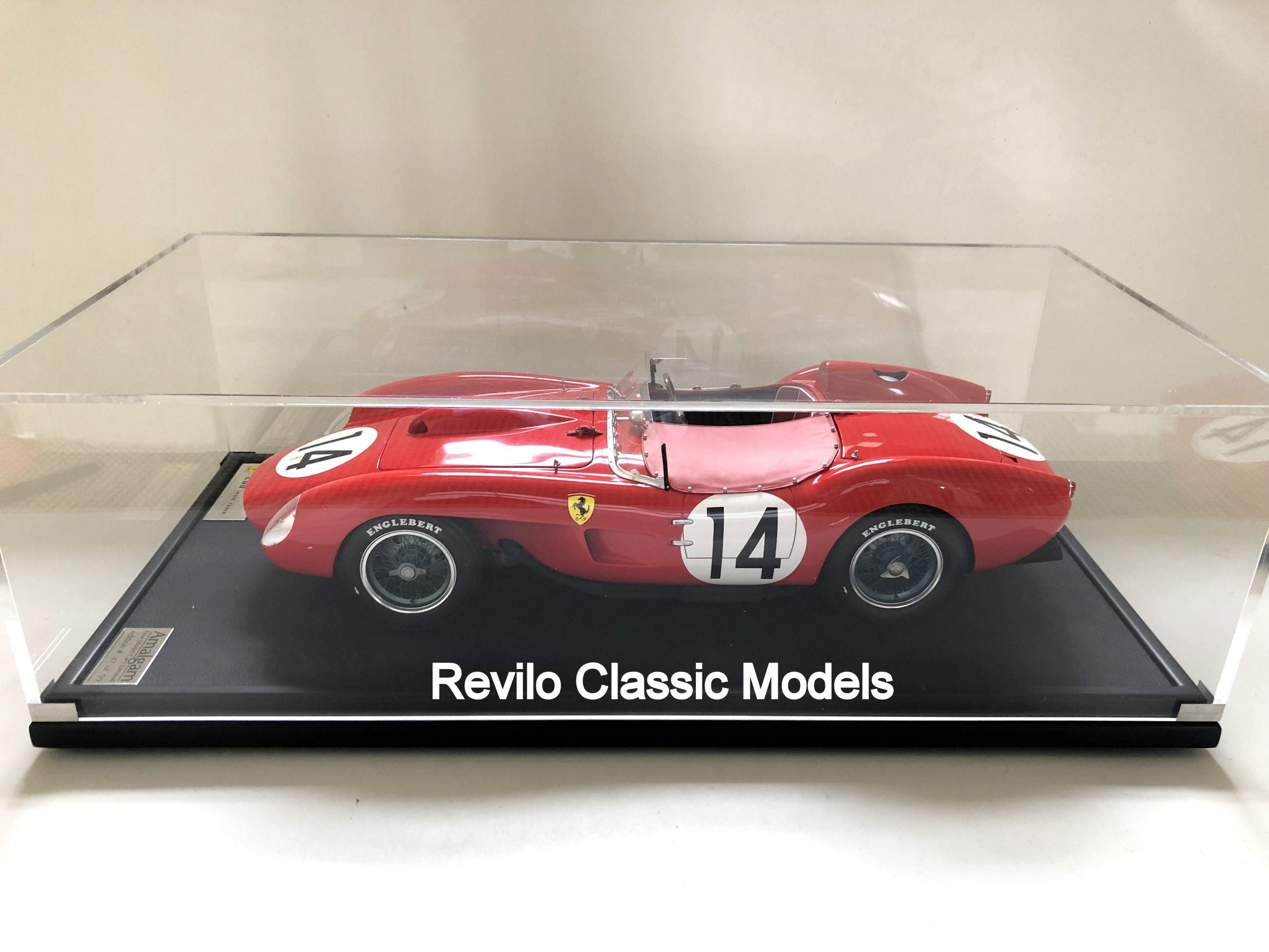 Amalgam 1:8 scale 1958 Ferrari TR58