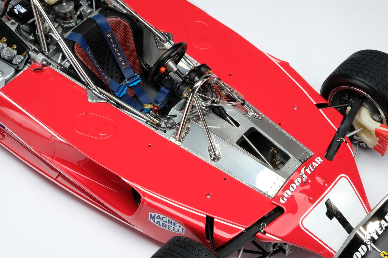 Amalgam 1:8 scale 1976 Ferrari 312 T2 Niki Lauda