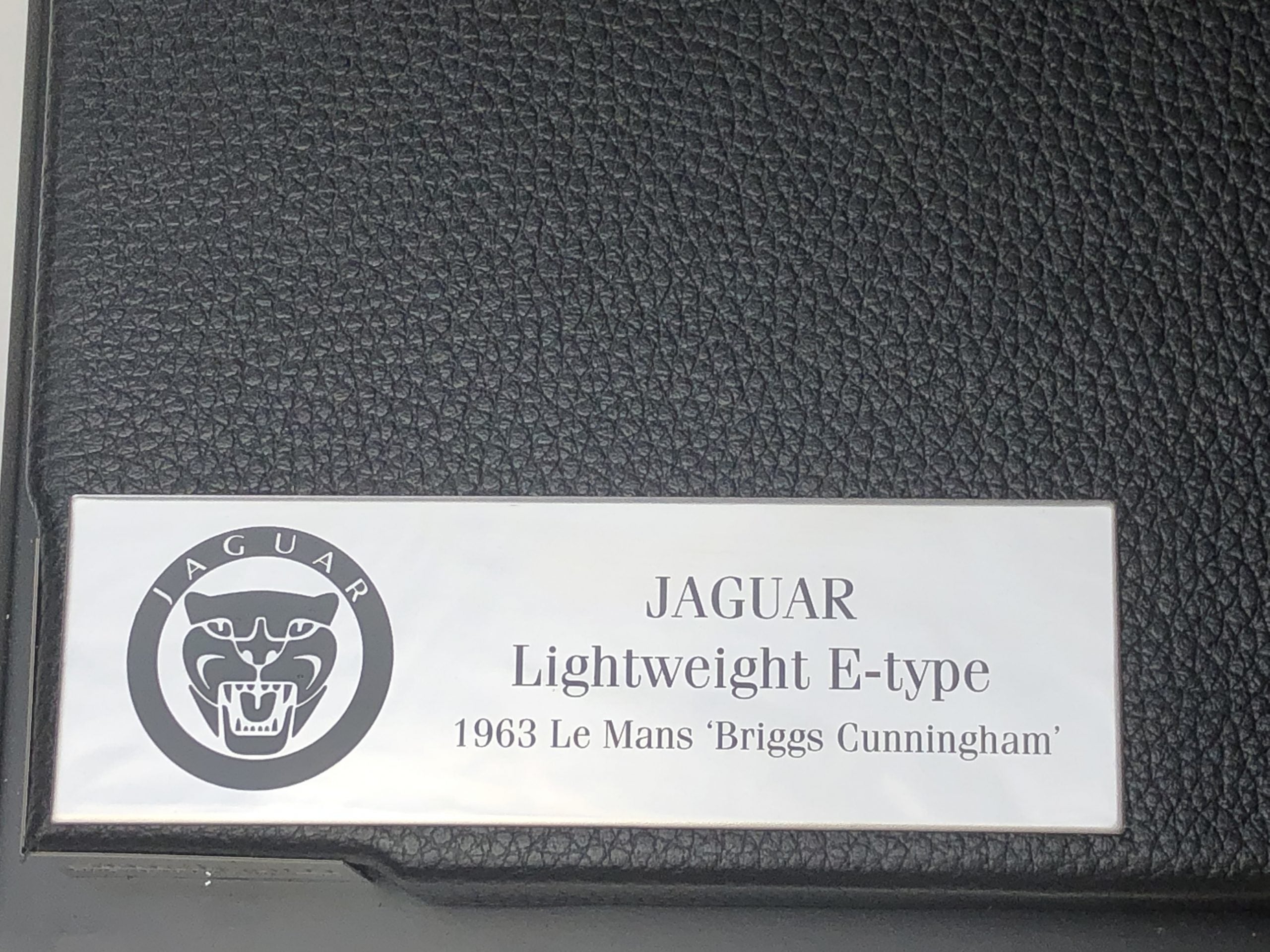 Amalgam 1:8 scale Jaguar E Type Conv. Blue