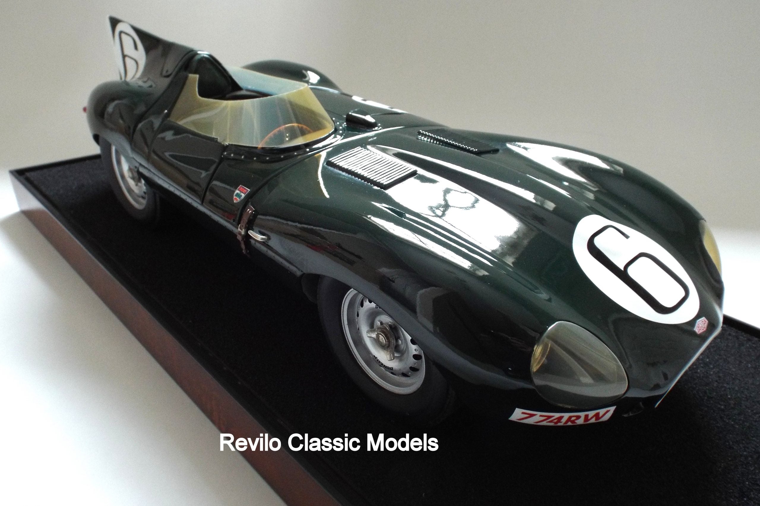 1:8 scale Jaguar D Type by Javan Smith