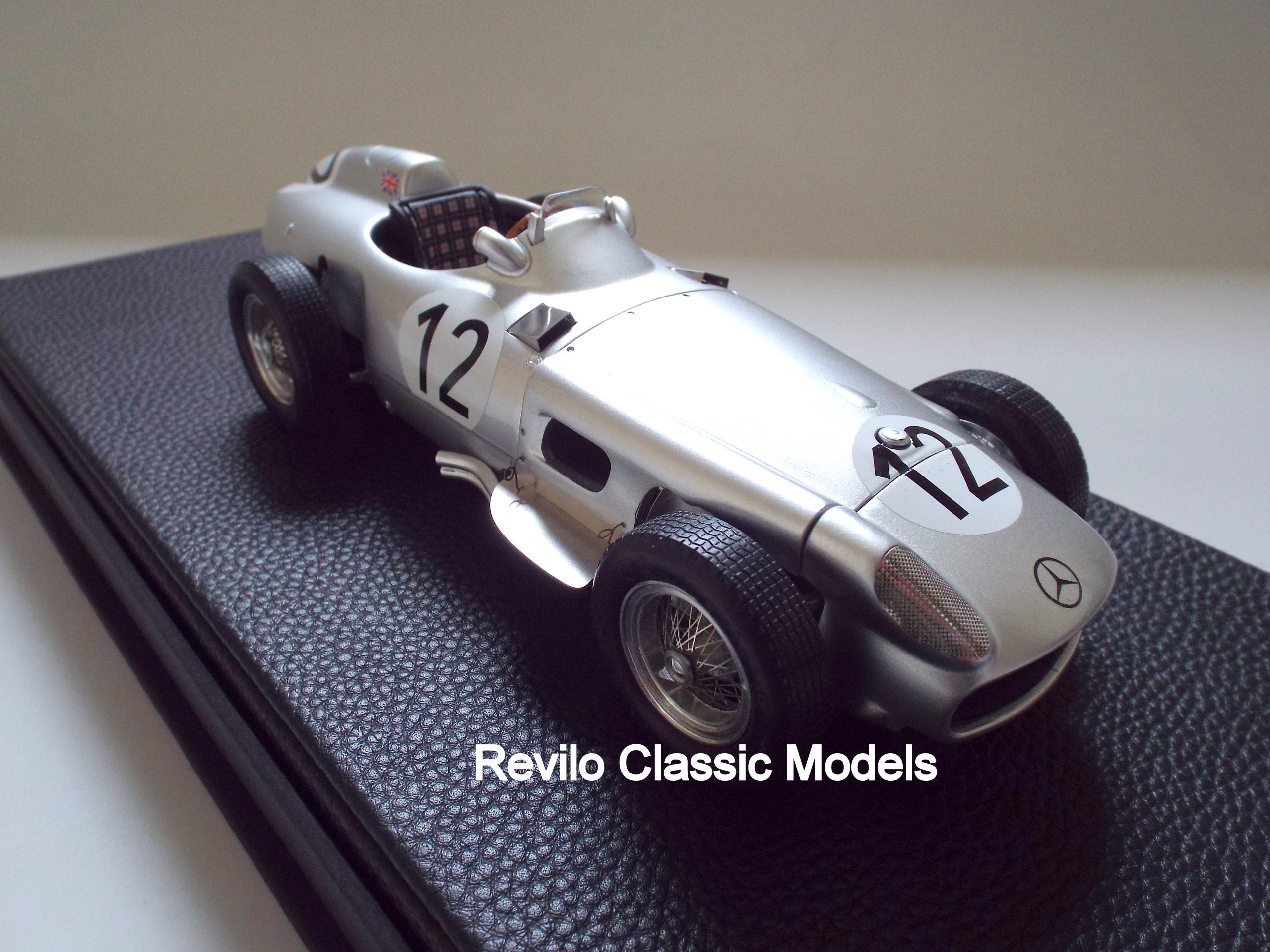 Mercedes W196 Stirling Moss #12 escala 1:18
