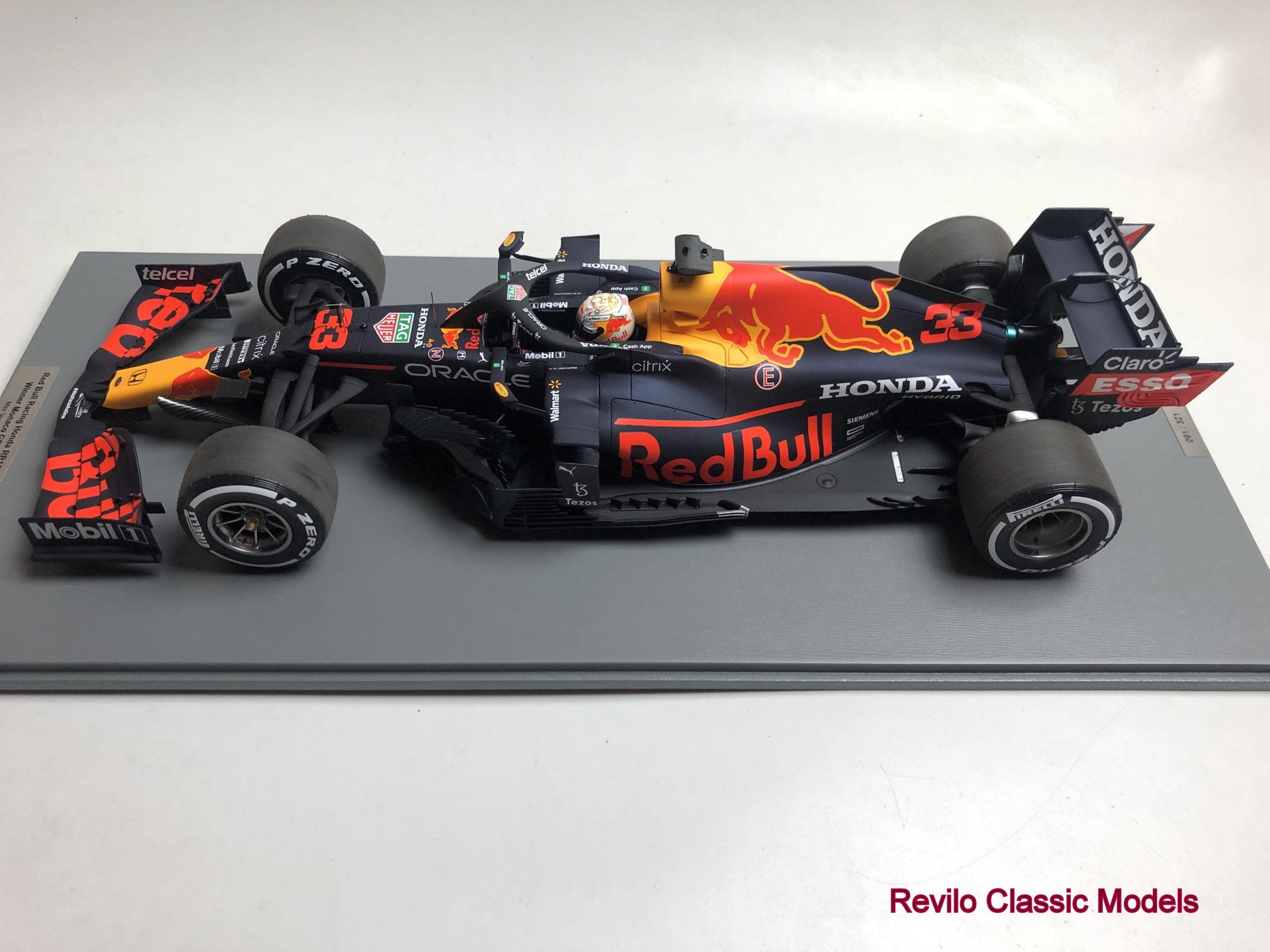 1:12 scale Red Bull RB16B Max Verstappen