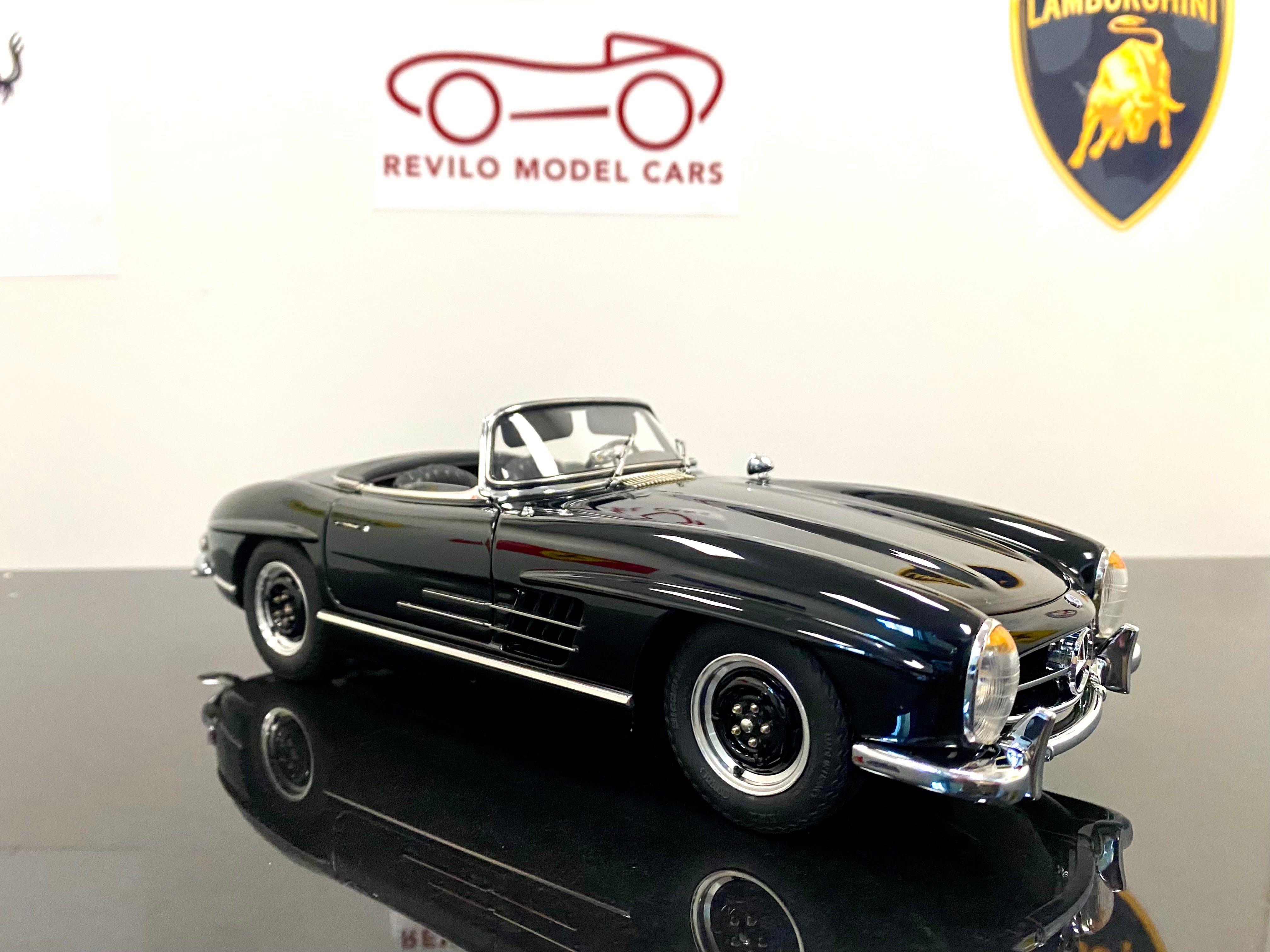 CMC 1:18 Mercedes 300SL M293 Black open top roadster