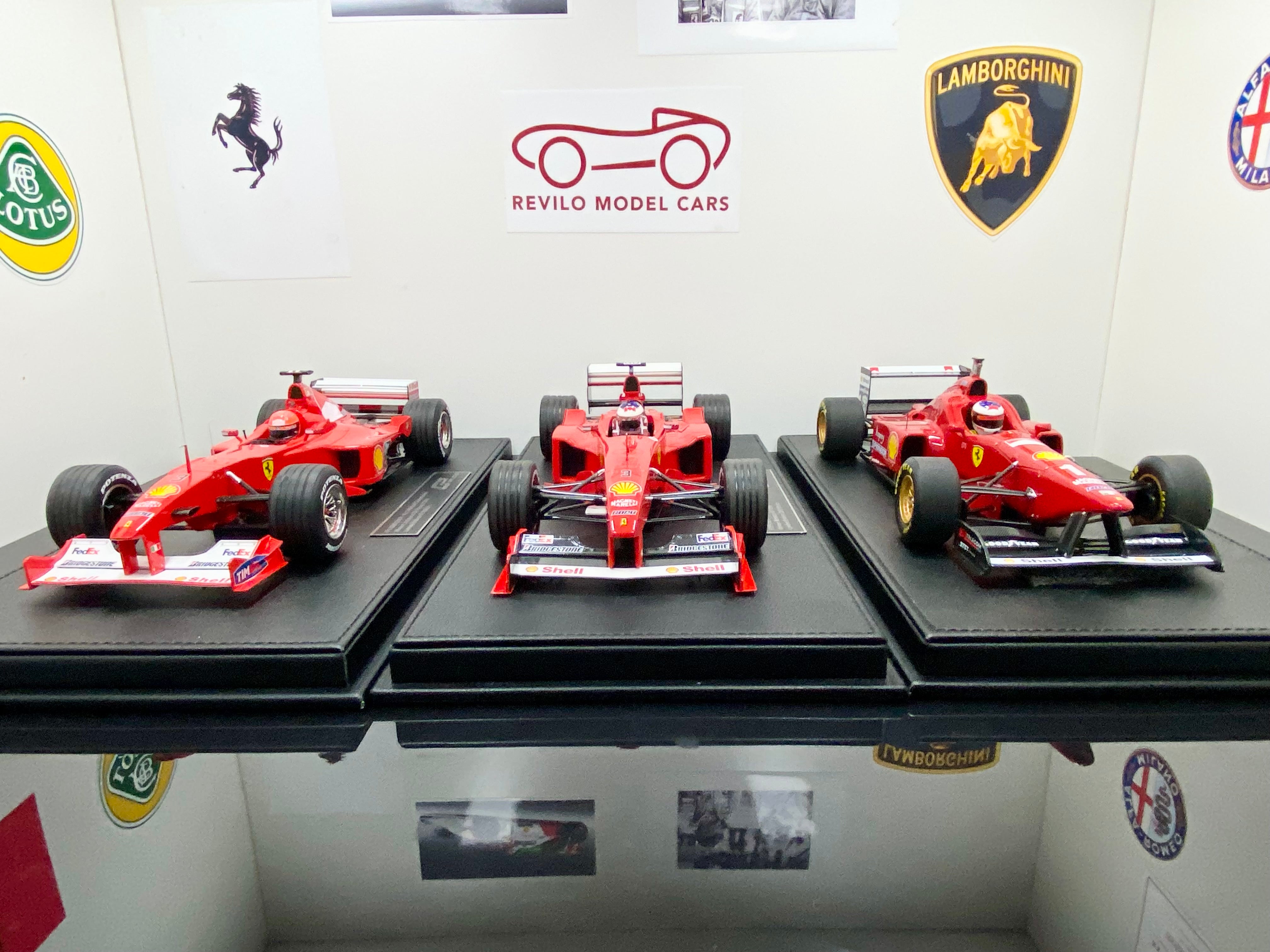 GP Replicas 1:18 scale Ferrari F1-2000 #3 Schumacher World Champion