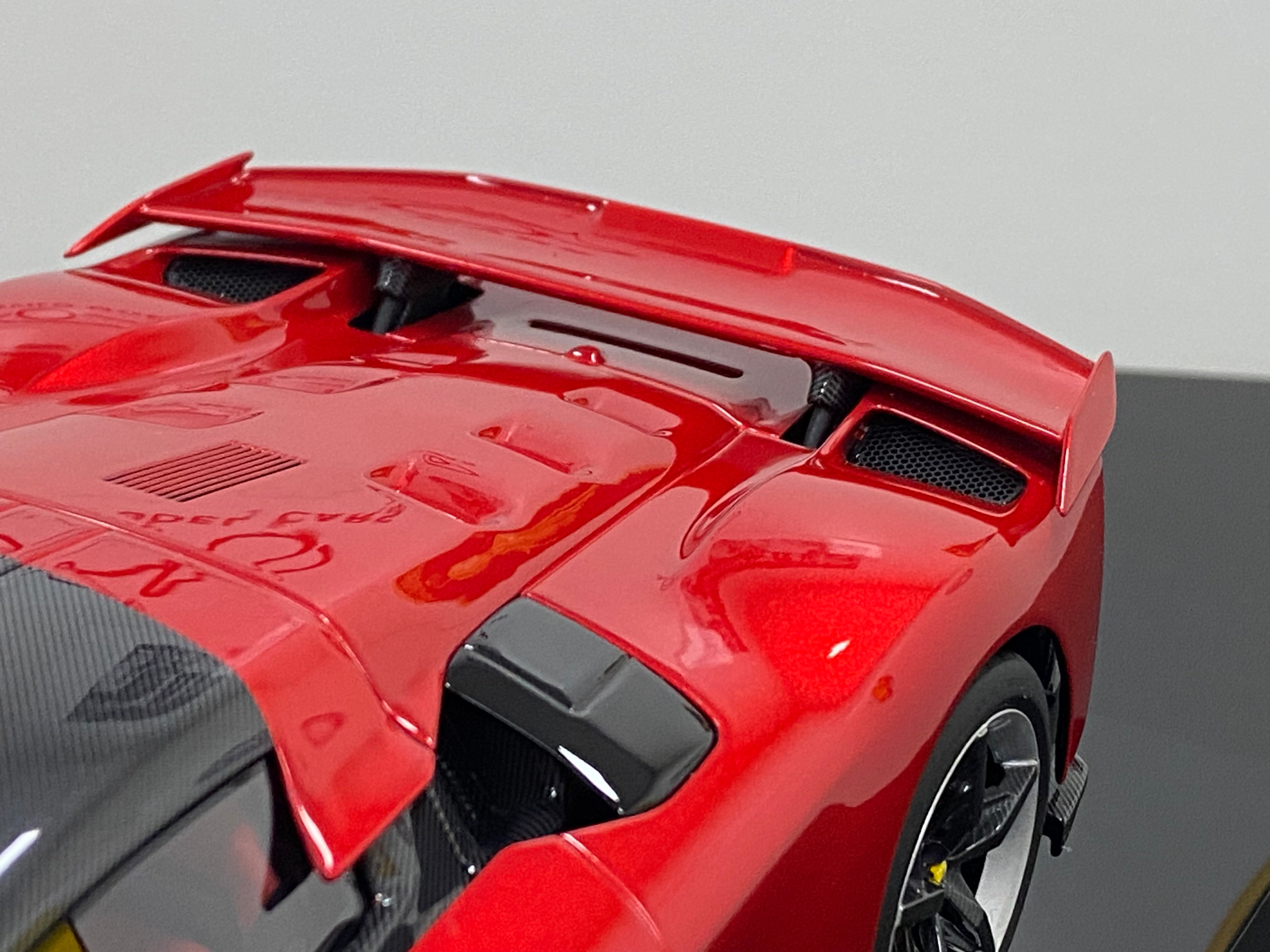 Amalgam Ferrari F80 1:18 scale