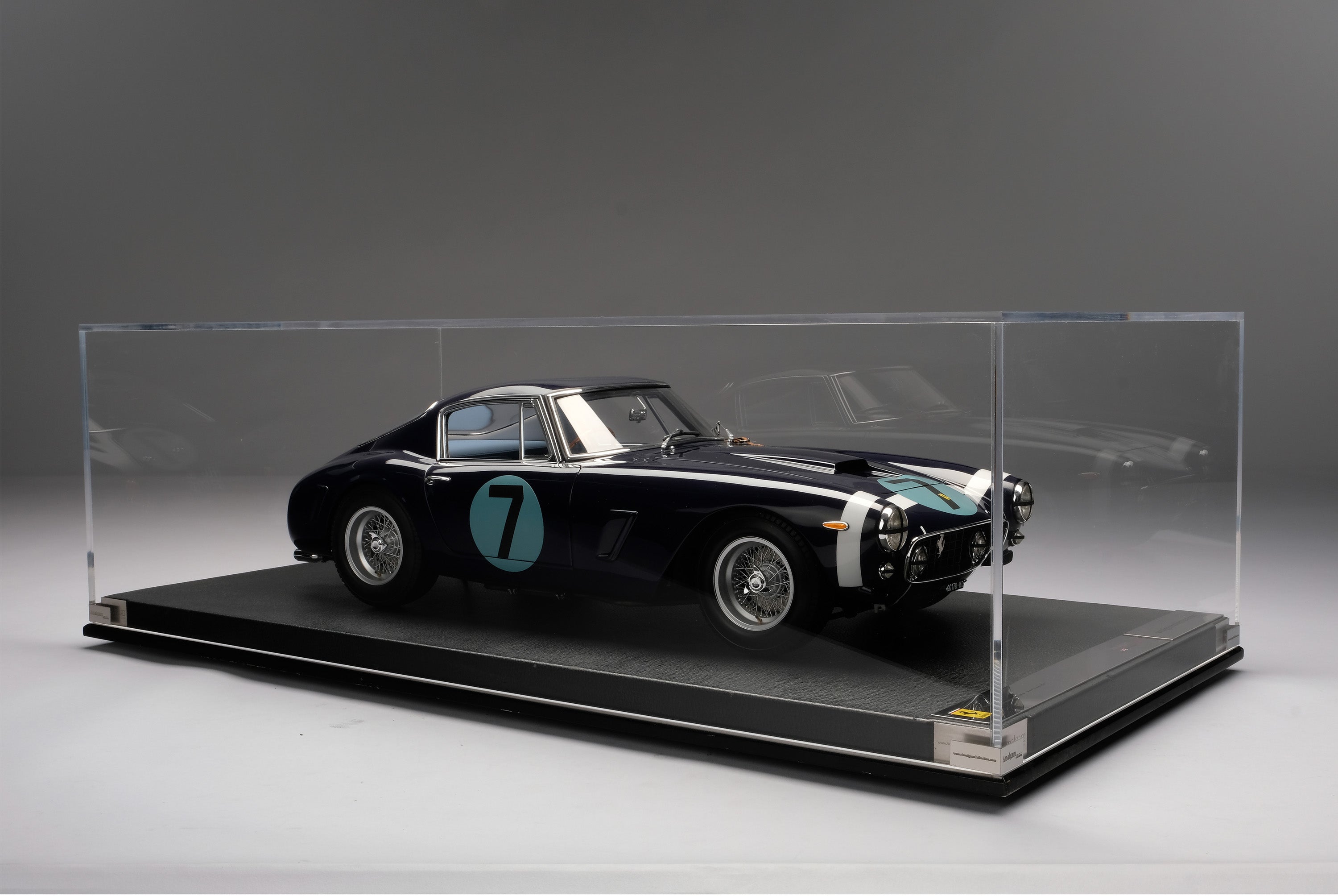 Amalgam 1:8 scale Ferrari 250 SWB Goodwood TT 1961 Stirling Moss