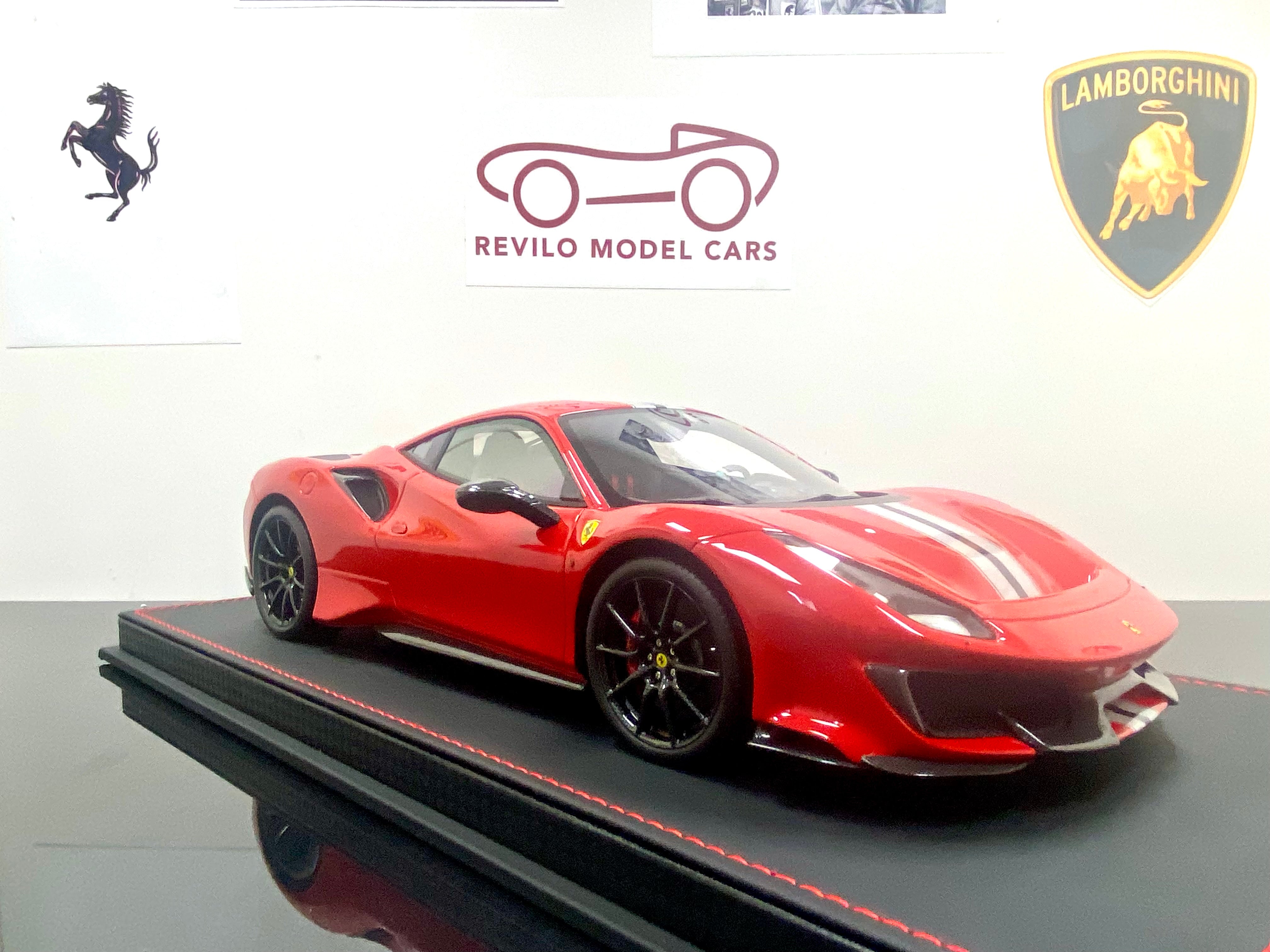 BBR Ferrari 488 Pista 1:18 scale Rosso Corsa carbon wheels