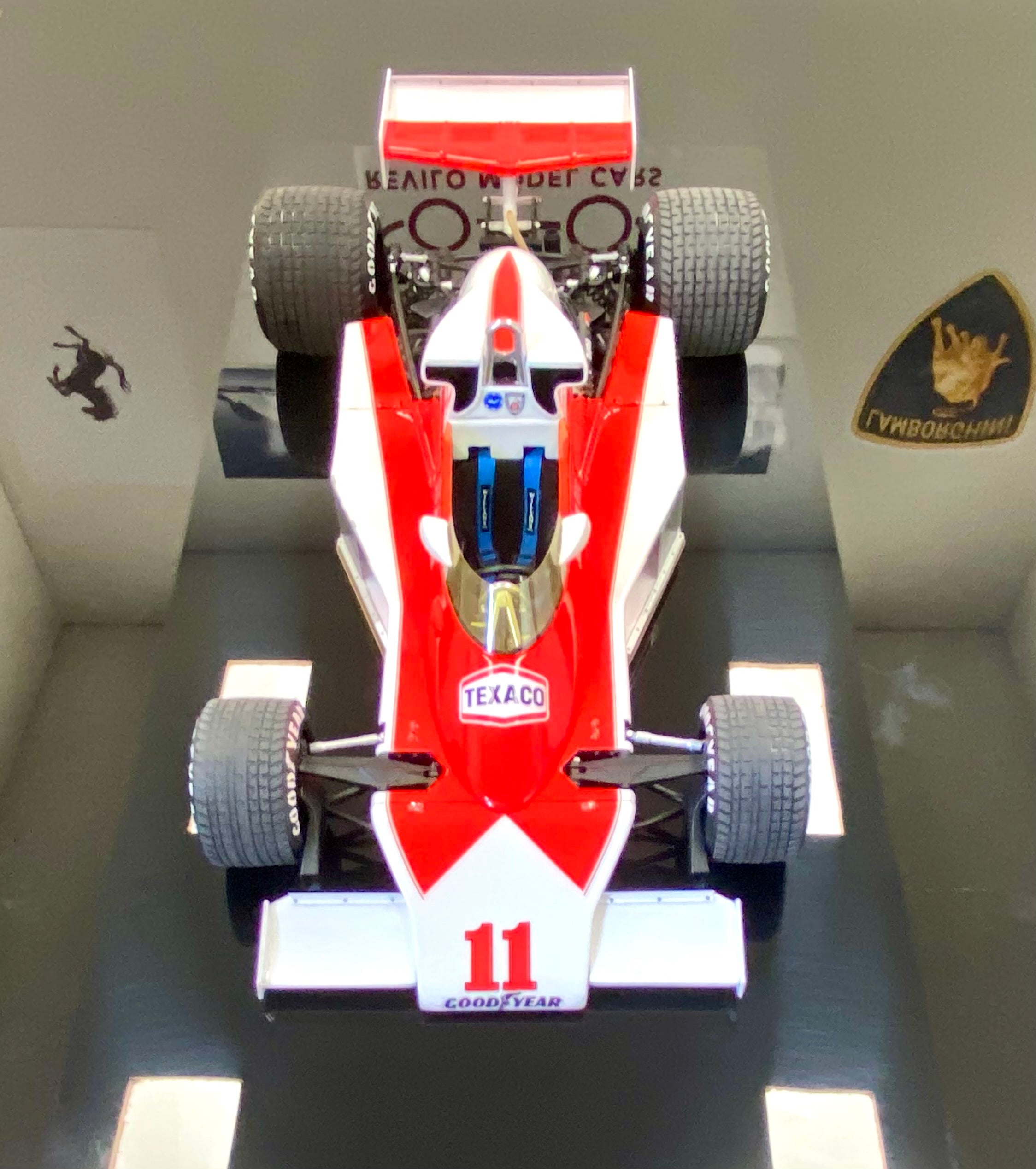 Amalgam 1:18 scale McLaren M23D 1976 James Hunt
