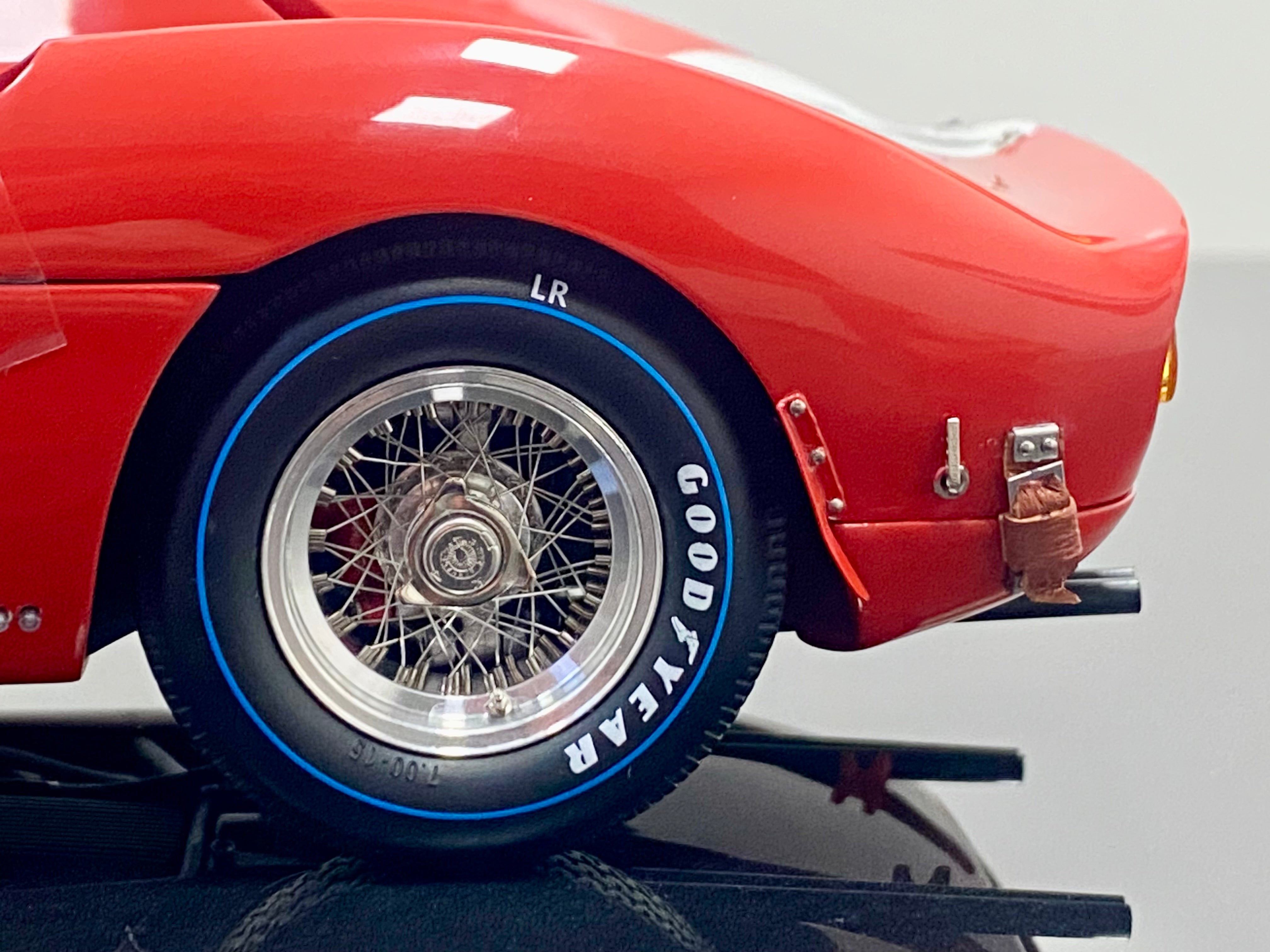 CMC 1:18 scale Ferrari 250 LM M263 #21 Le Mans 1965