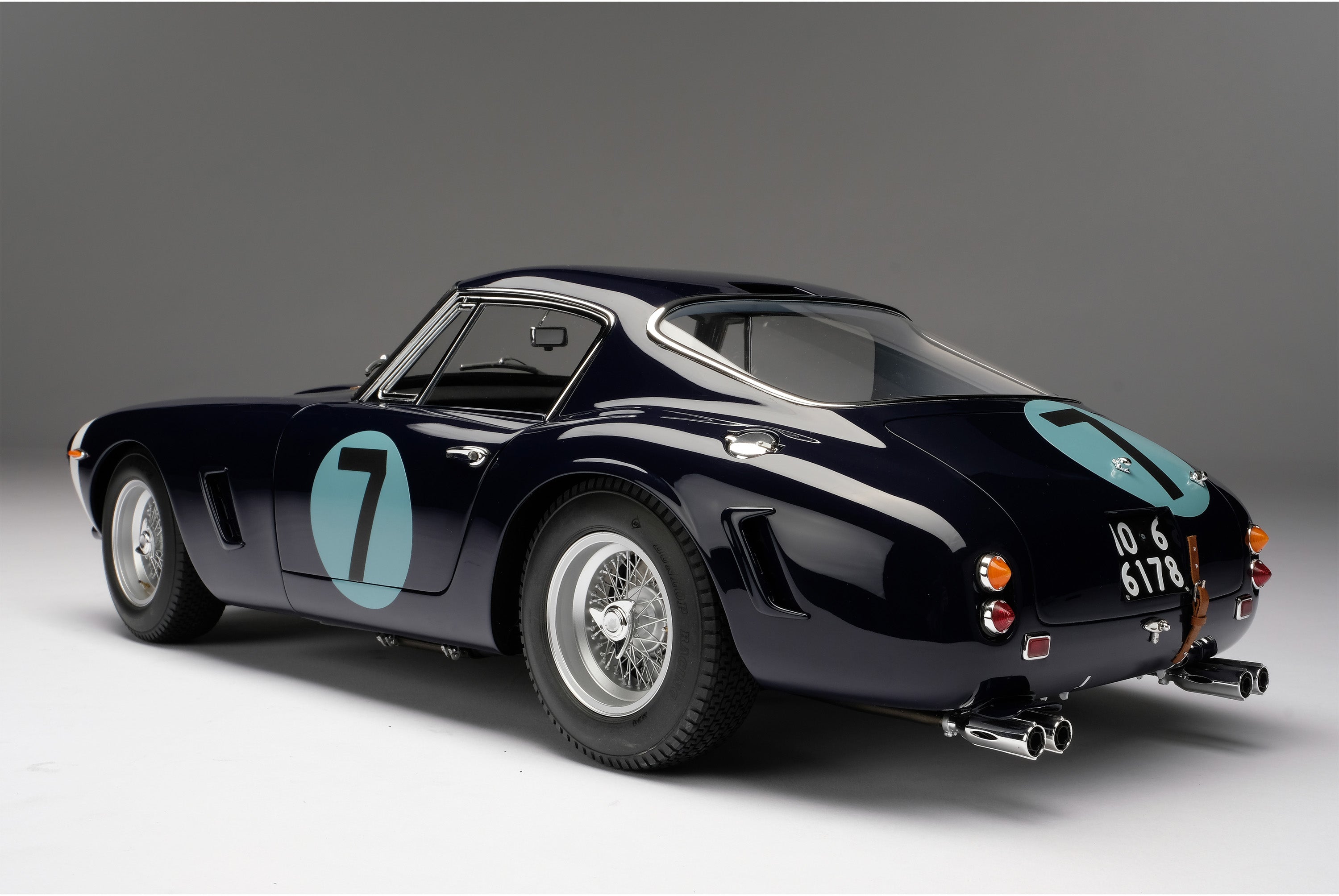 Amalgam 1:8 scale Ferrari 250 SWB Goodwood TT 1961 Stirling Moss