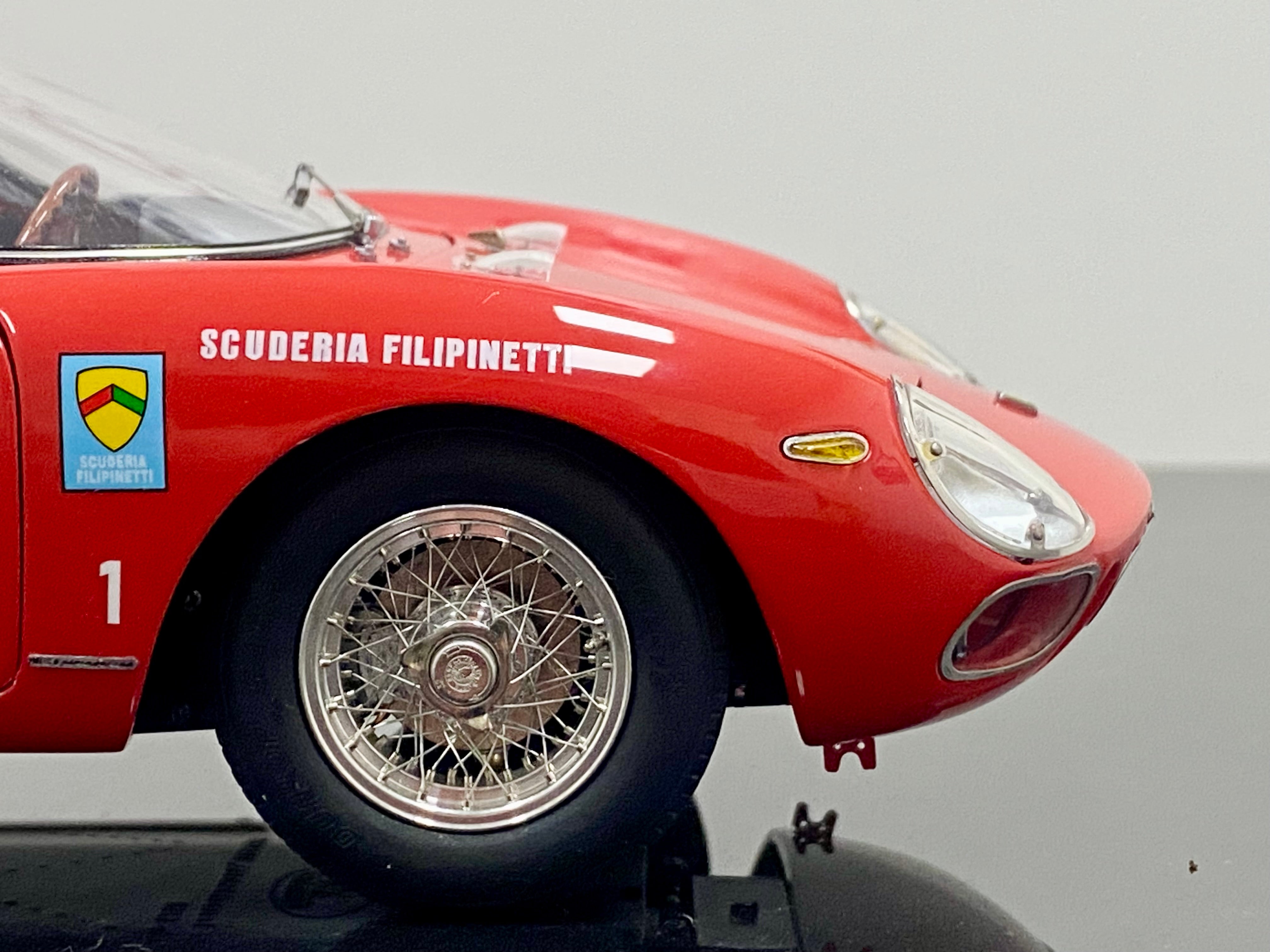 IN STOCK! CMC 1:18 scale Ferrari 250 LM M268 Winner Monza 1964 #31