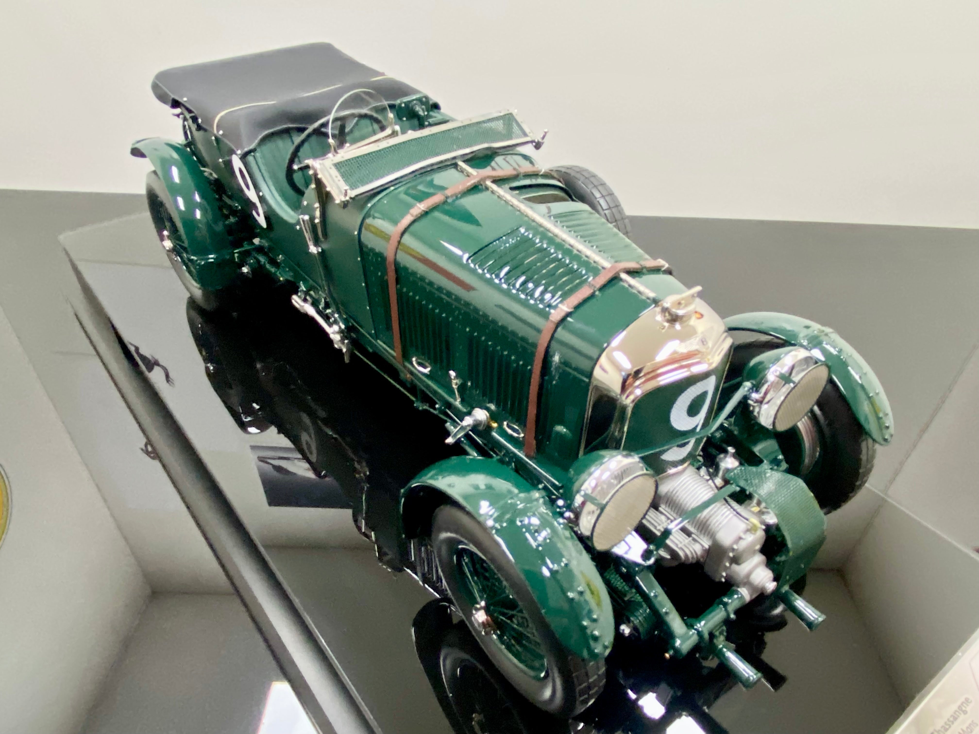 Amalgam 1:18 scale Bentley Blower