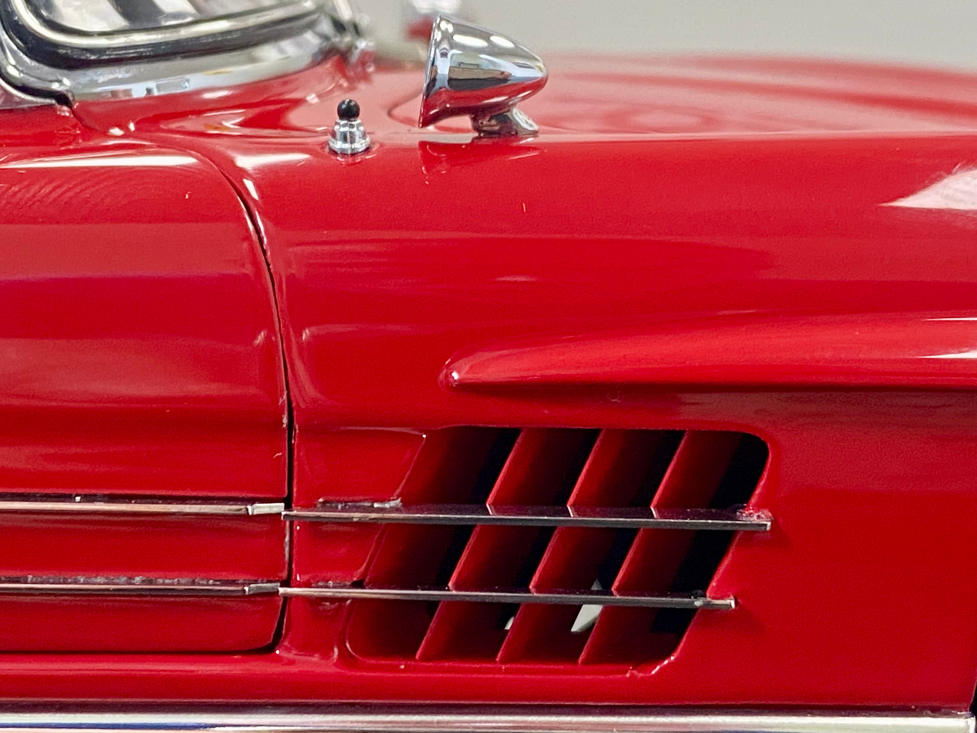 CMC 1:18 Mercedes 300 SL Roadster open top M282
