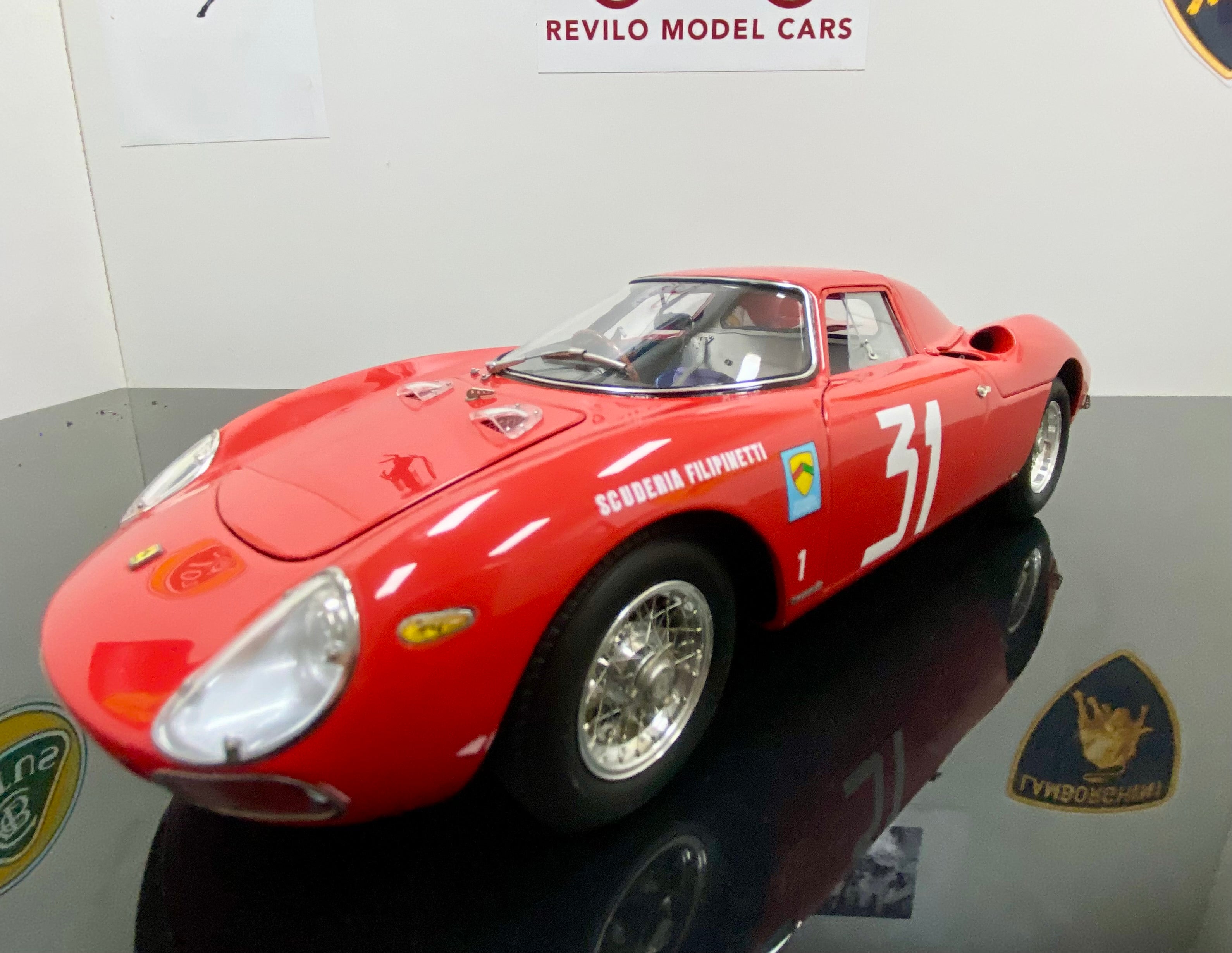 IN STOCK! CMC 1:18 scale Ferrari 250 LM M268 Winner Monza 1964 #31