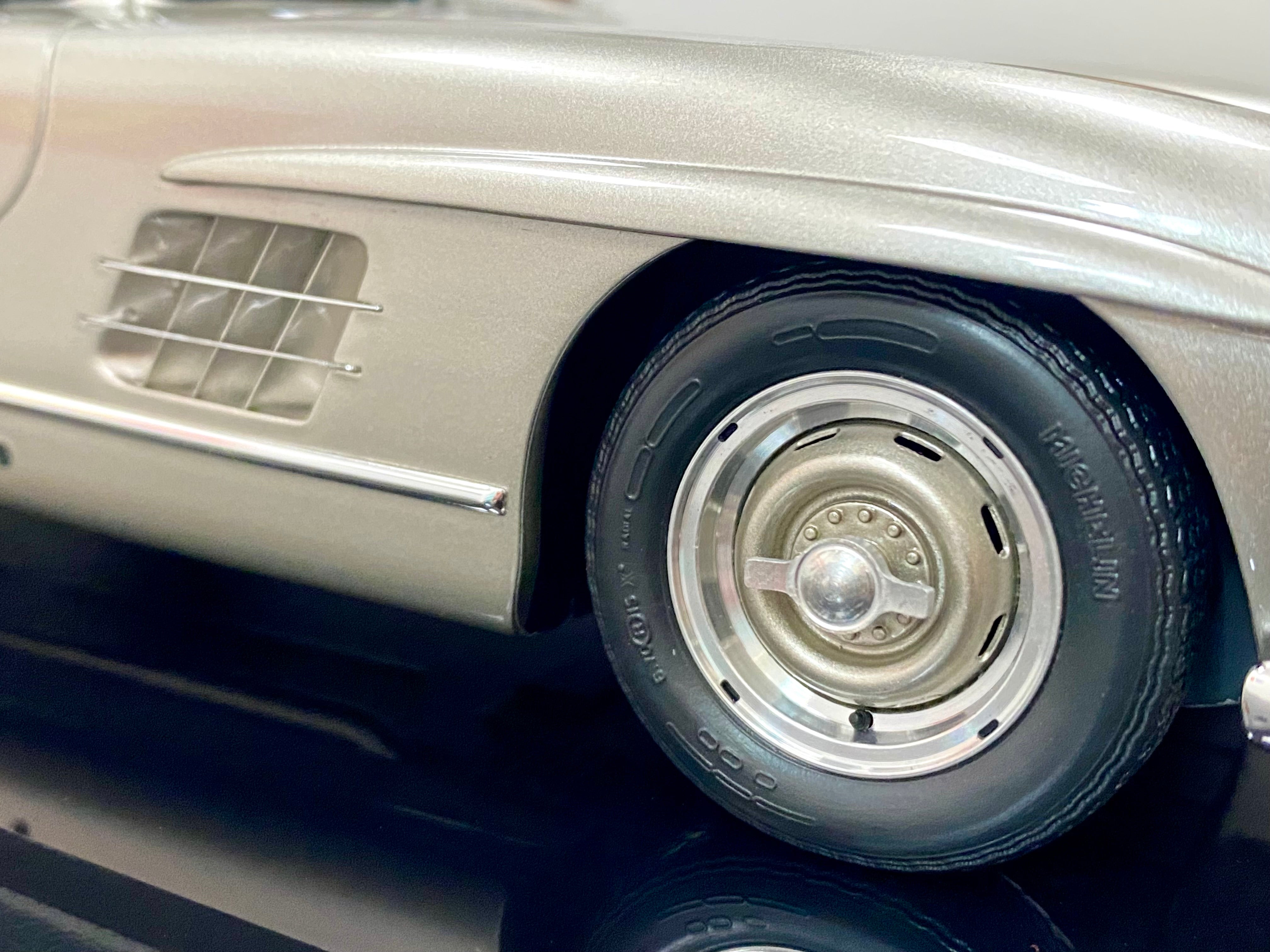 Amalgam 1:18 Mercedes 300 SL Gullwing