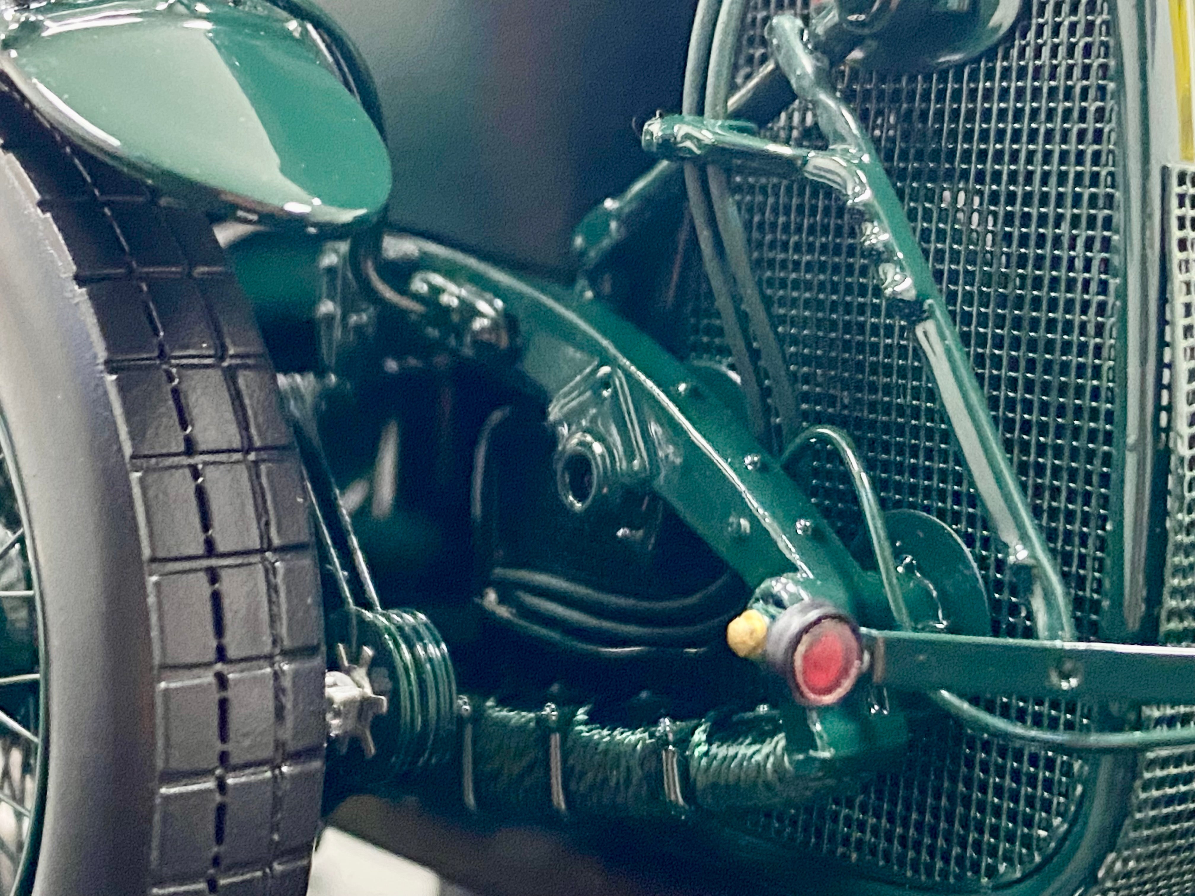 Amalgam 1:18 scale Bentley Blower