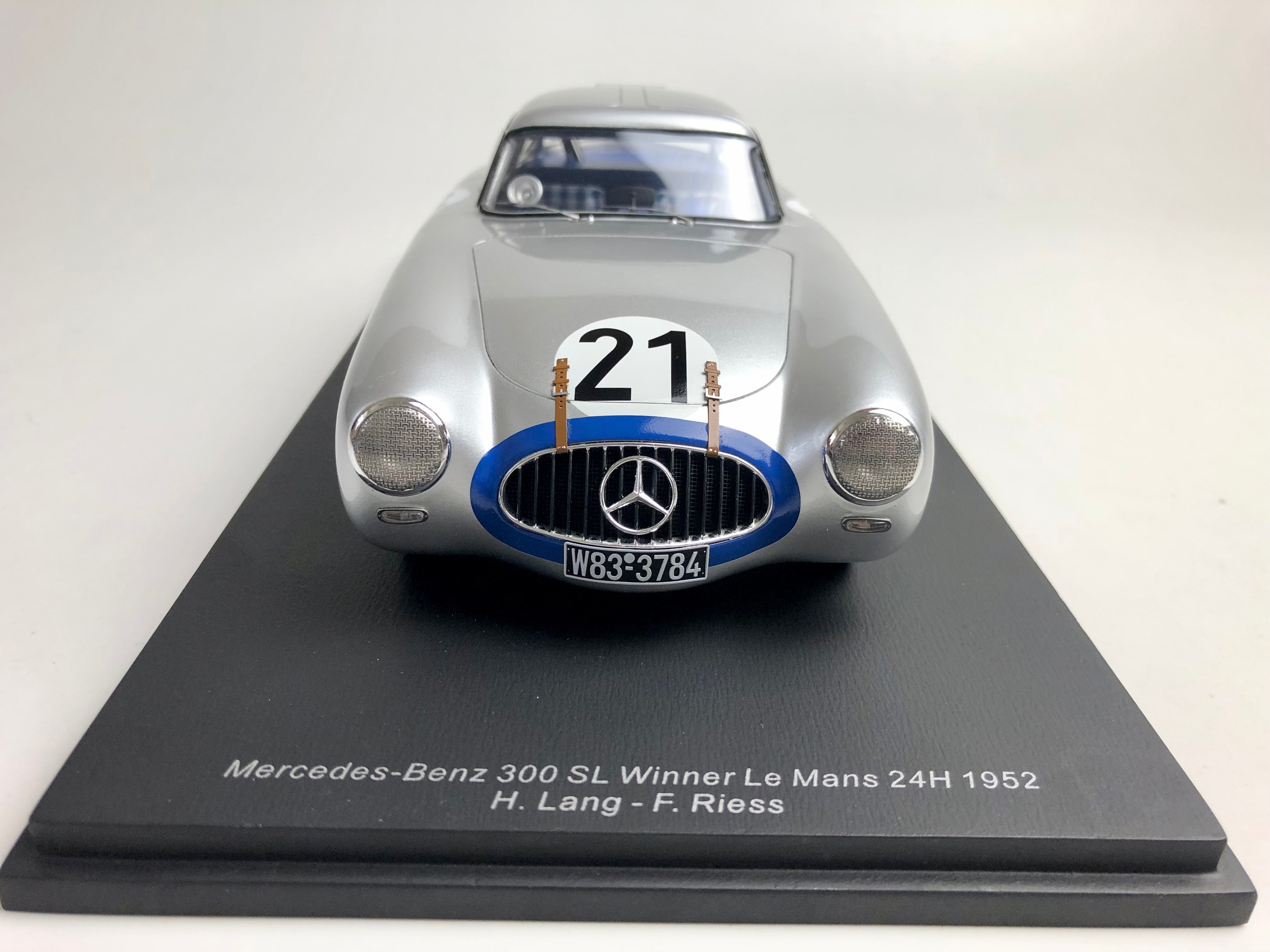 Mercedes 300 SL  Le Mans winner 1952 1:18 scale