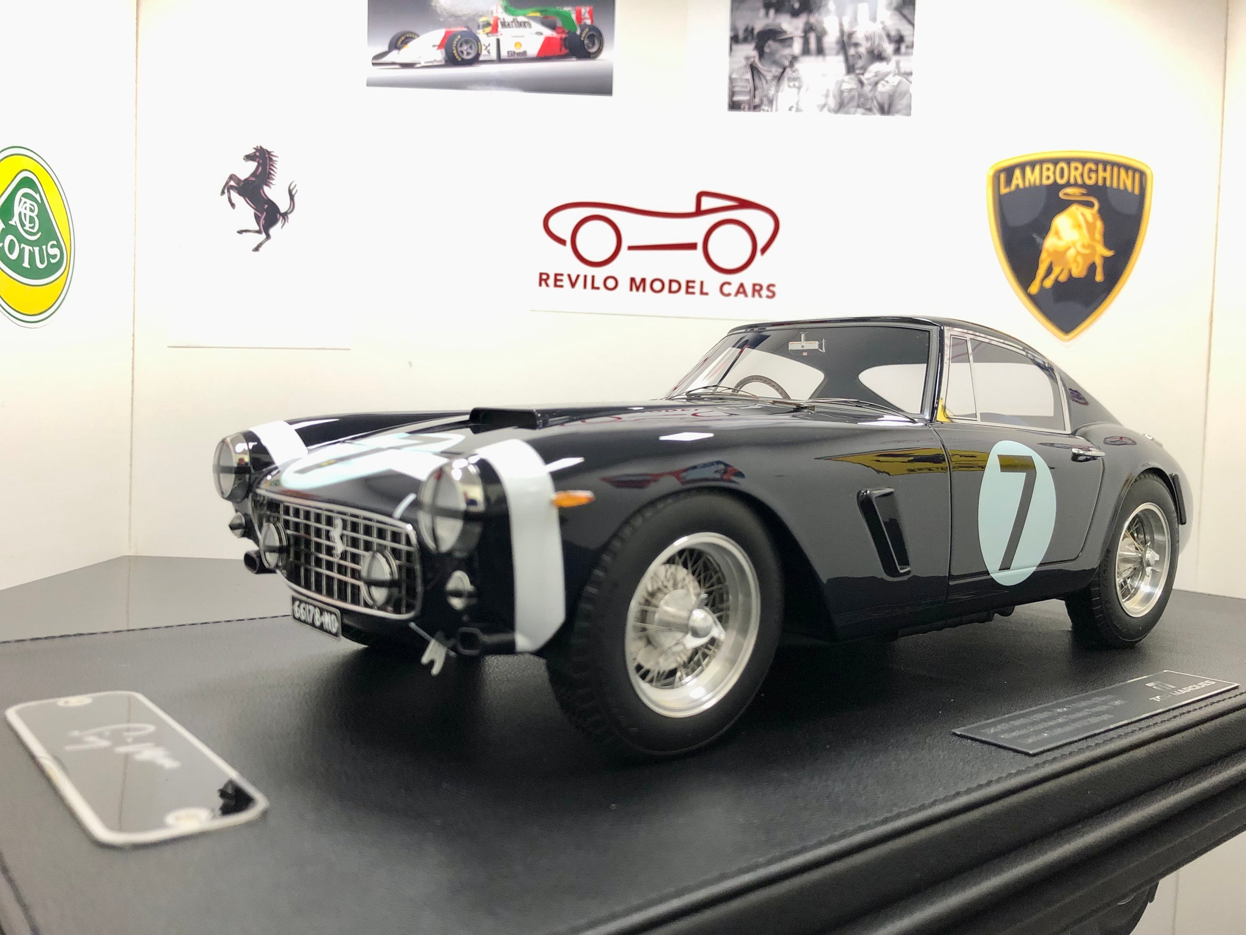 Escala 1:12 1961 Ferrari 250GT SWB Stirling Moss