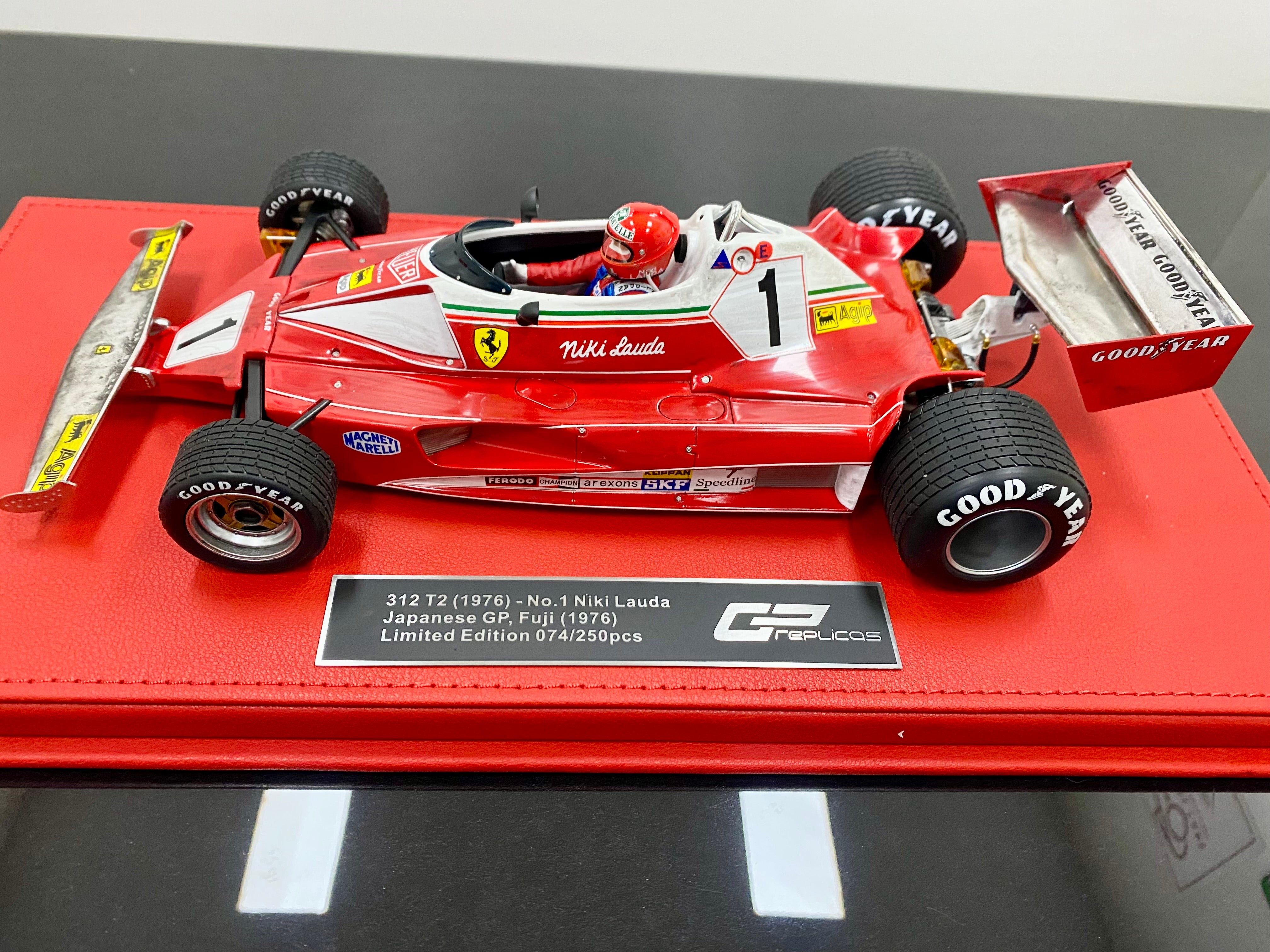 1:18 Ferrari 312 T2 #1 Niki Lauda race weathered 1976 Japanese GP