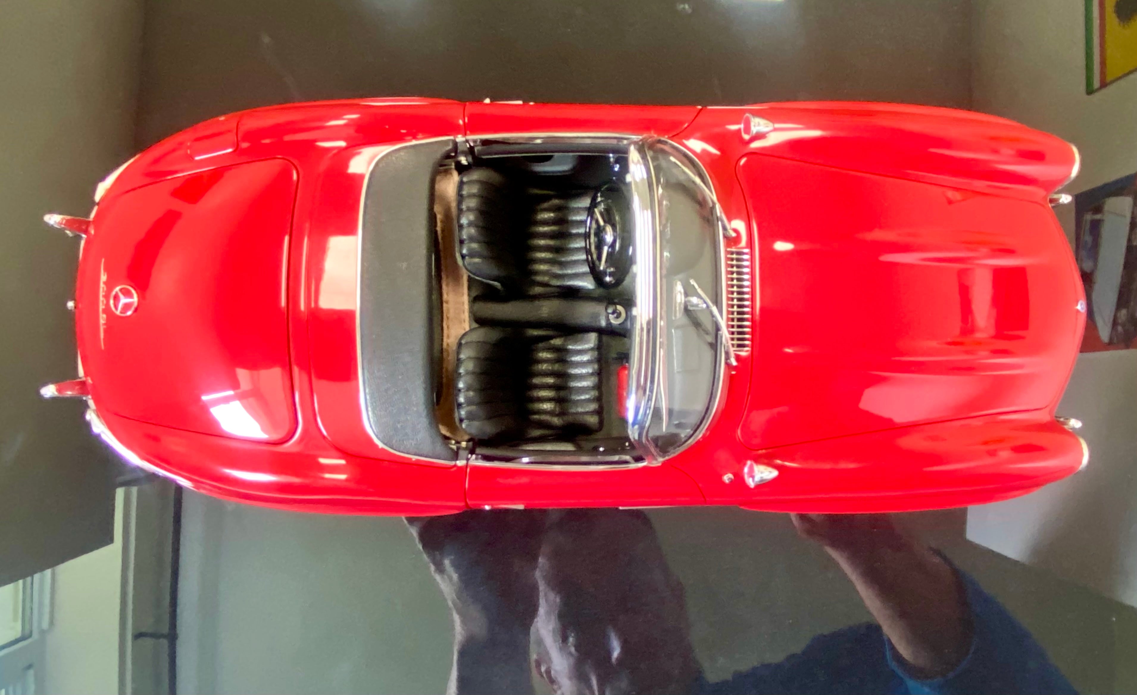 CMC 1:18 Mercedes 300 SL Roadster open top M282