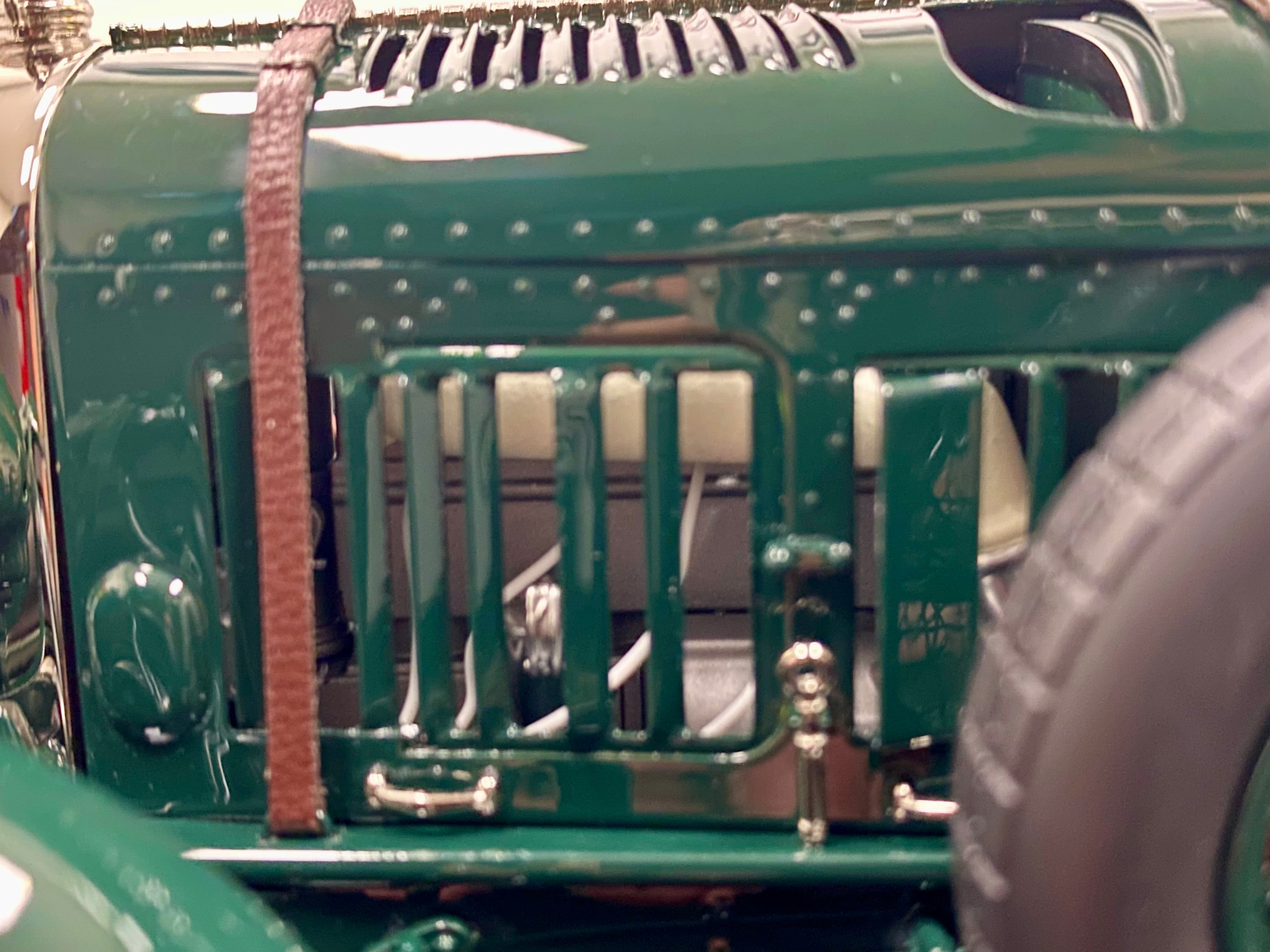 Amalgam 1:18 scale Bentley Blower