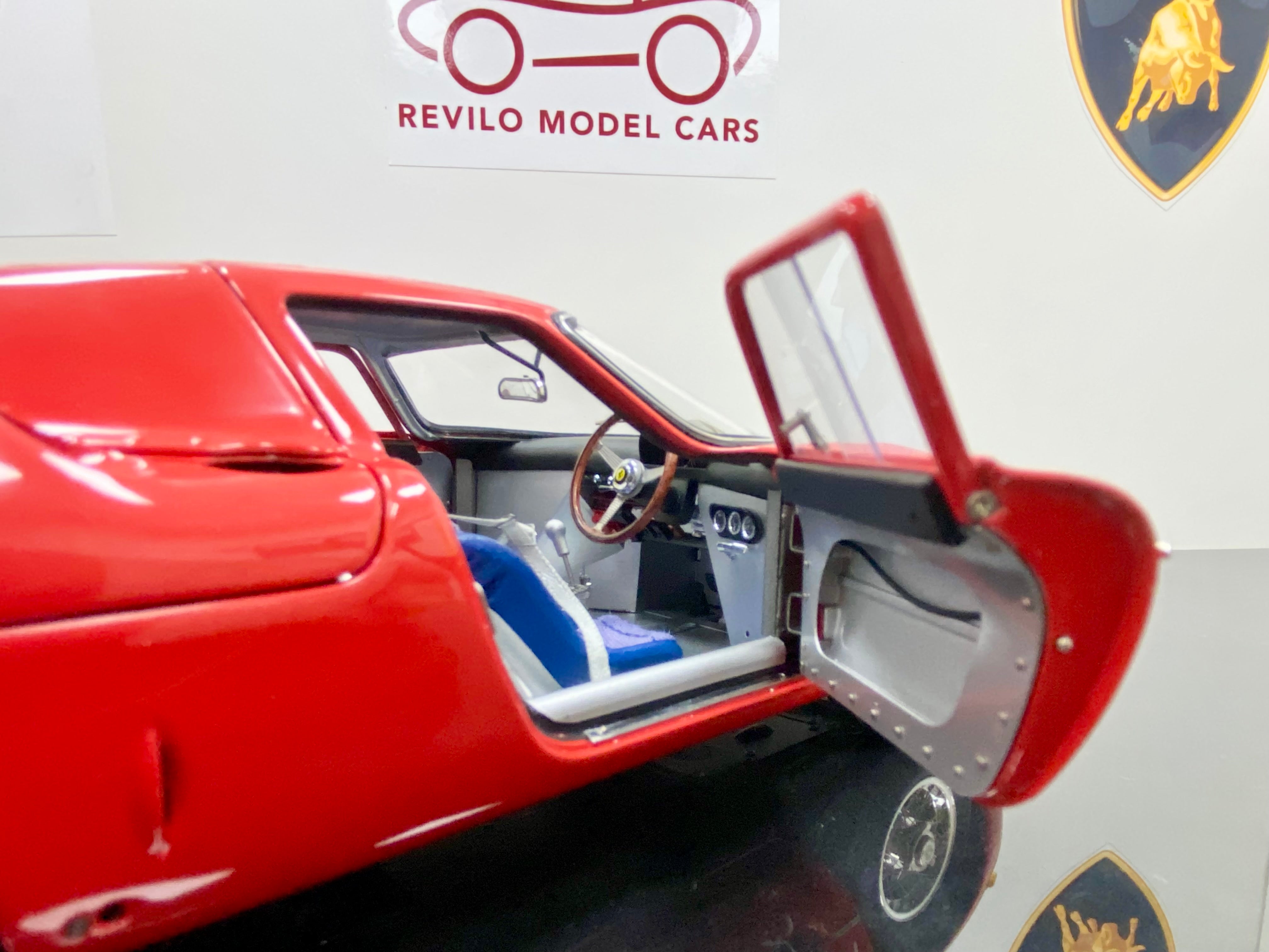 CMC 1:18 scale Ferrari 250 LM M263 #21 Le Mans 1965