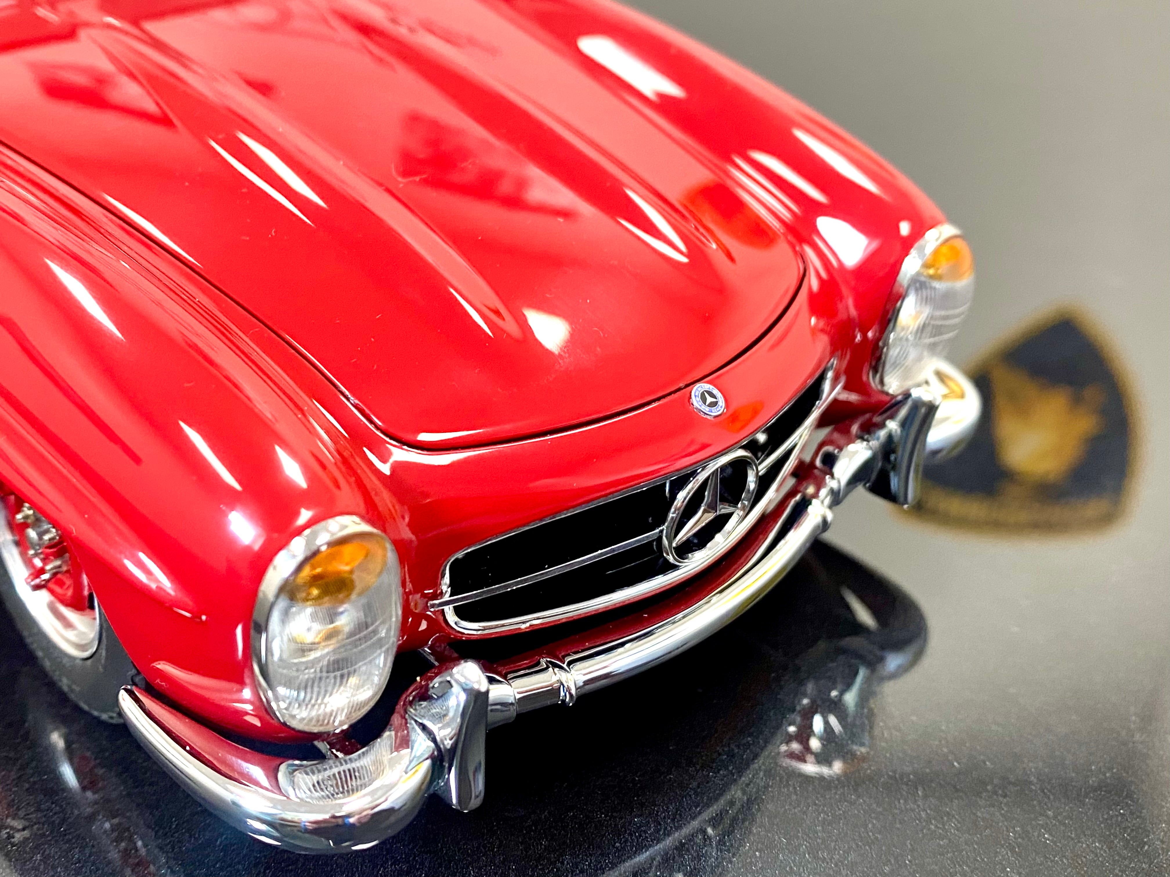 CMC 1:18 Mercedes 300 SL Roadster open top M282