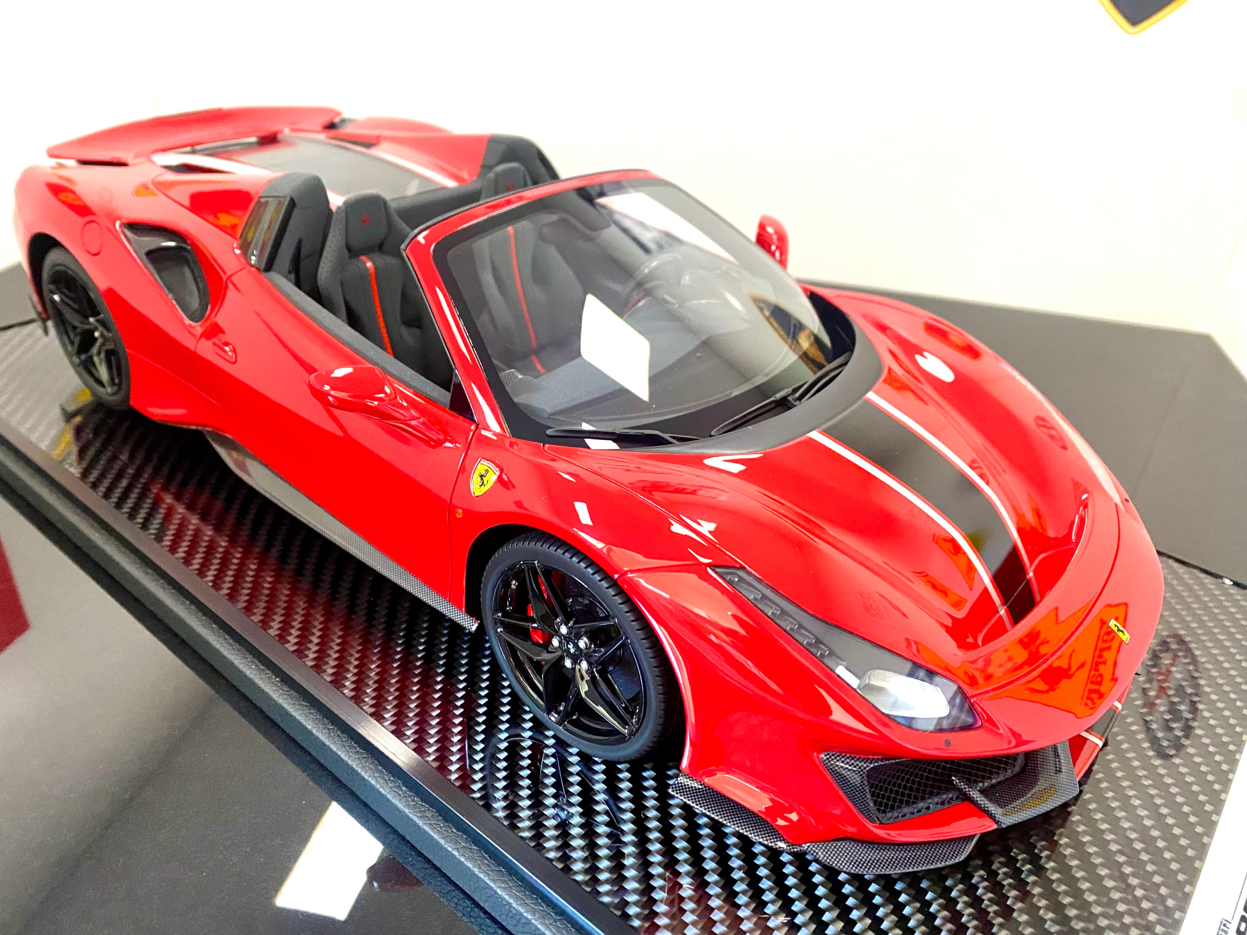 BBR Ferrari 488 Pista Spider 1:12 scale