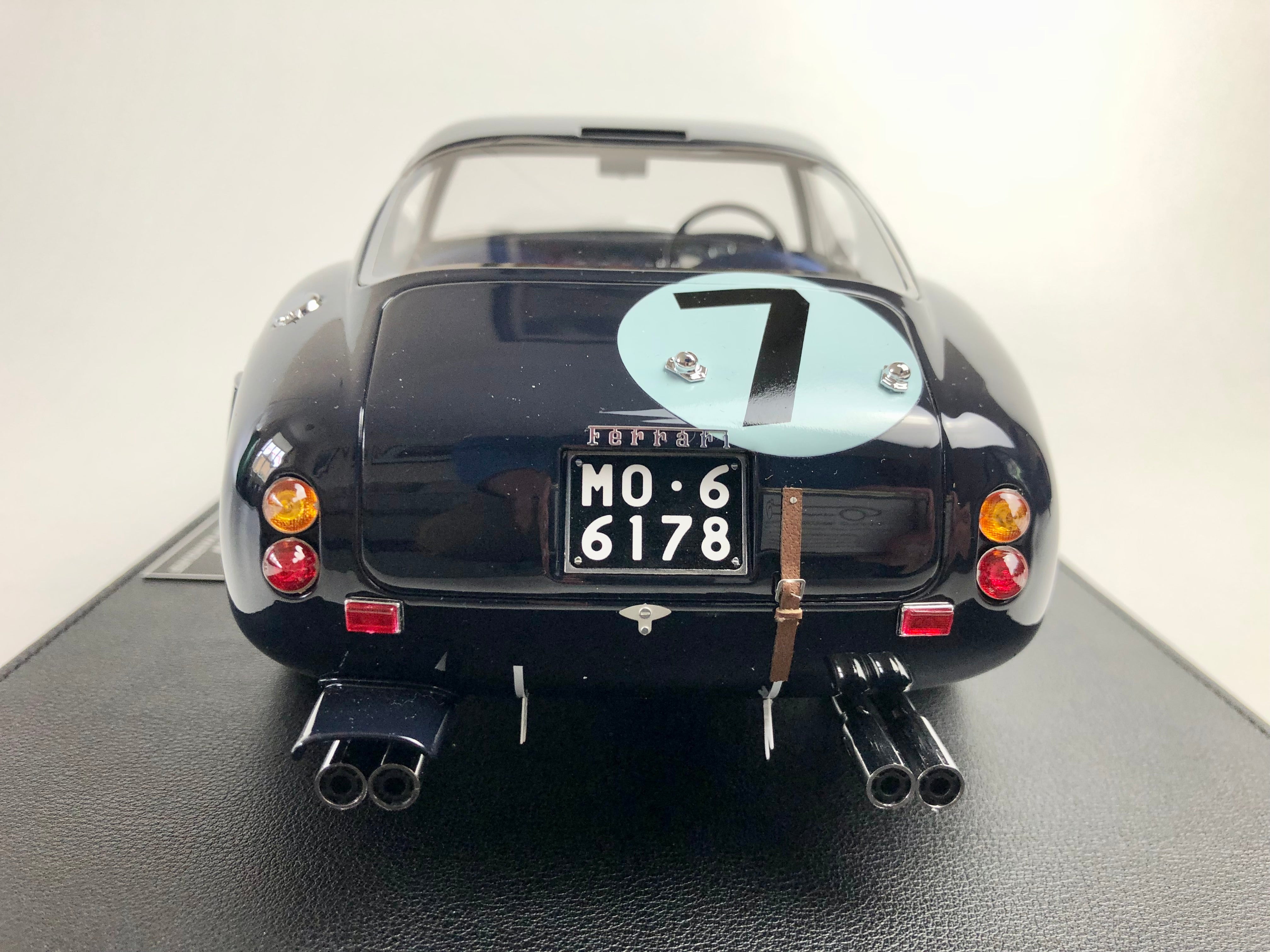 Escala 1:12 1961 Ferrari 250GT SWB Stirling Moss