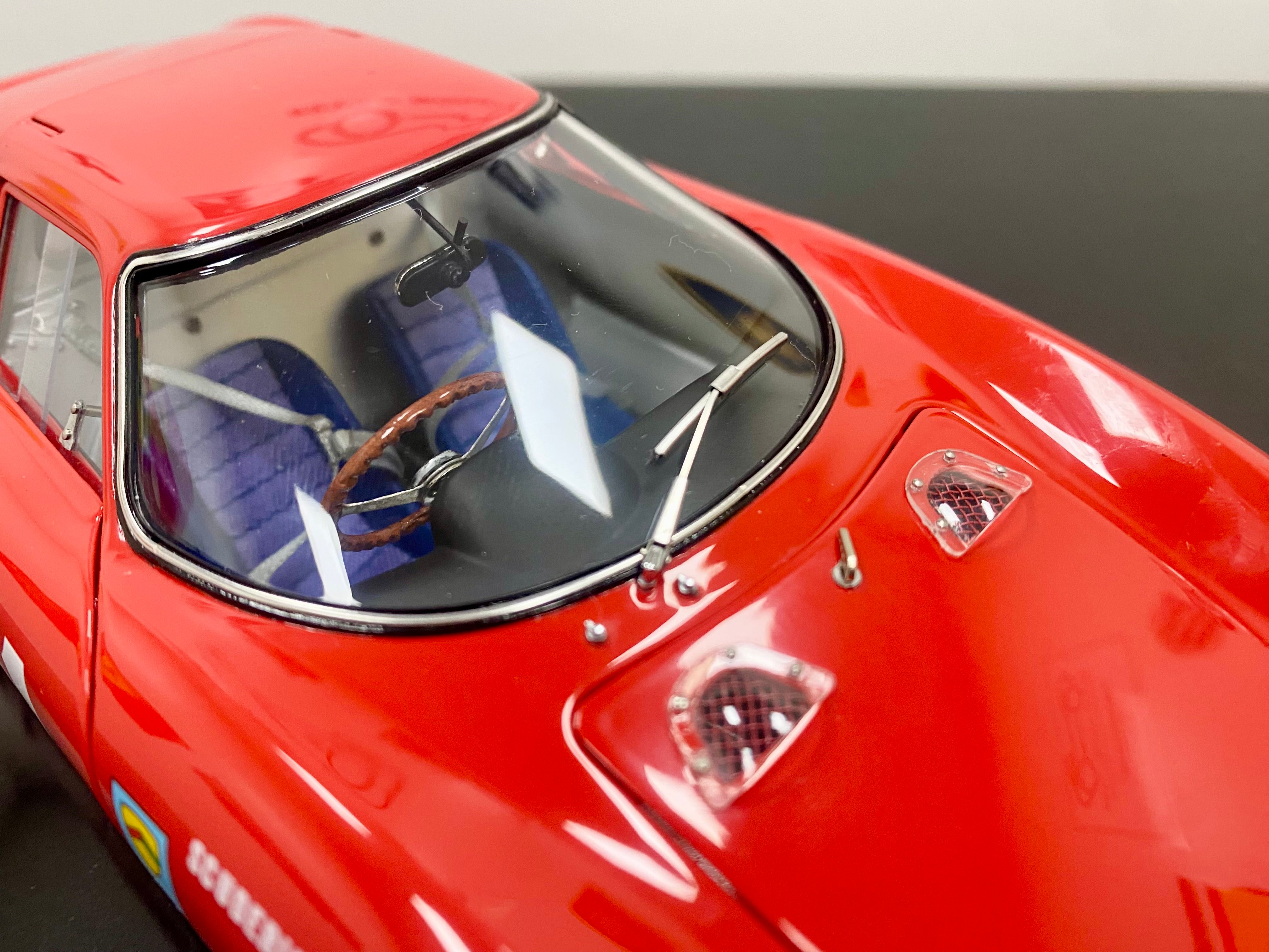 IN STOCK! CMC 1:18 scale Ferrari 250 LM M268 Winner Monza 1964 #31