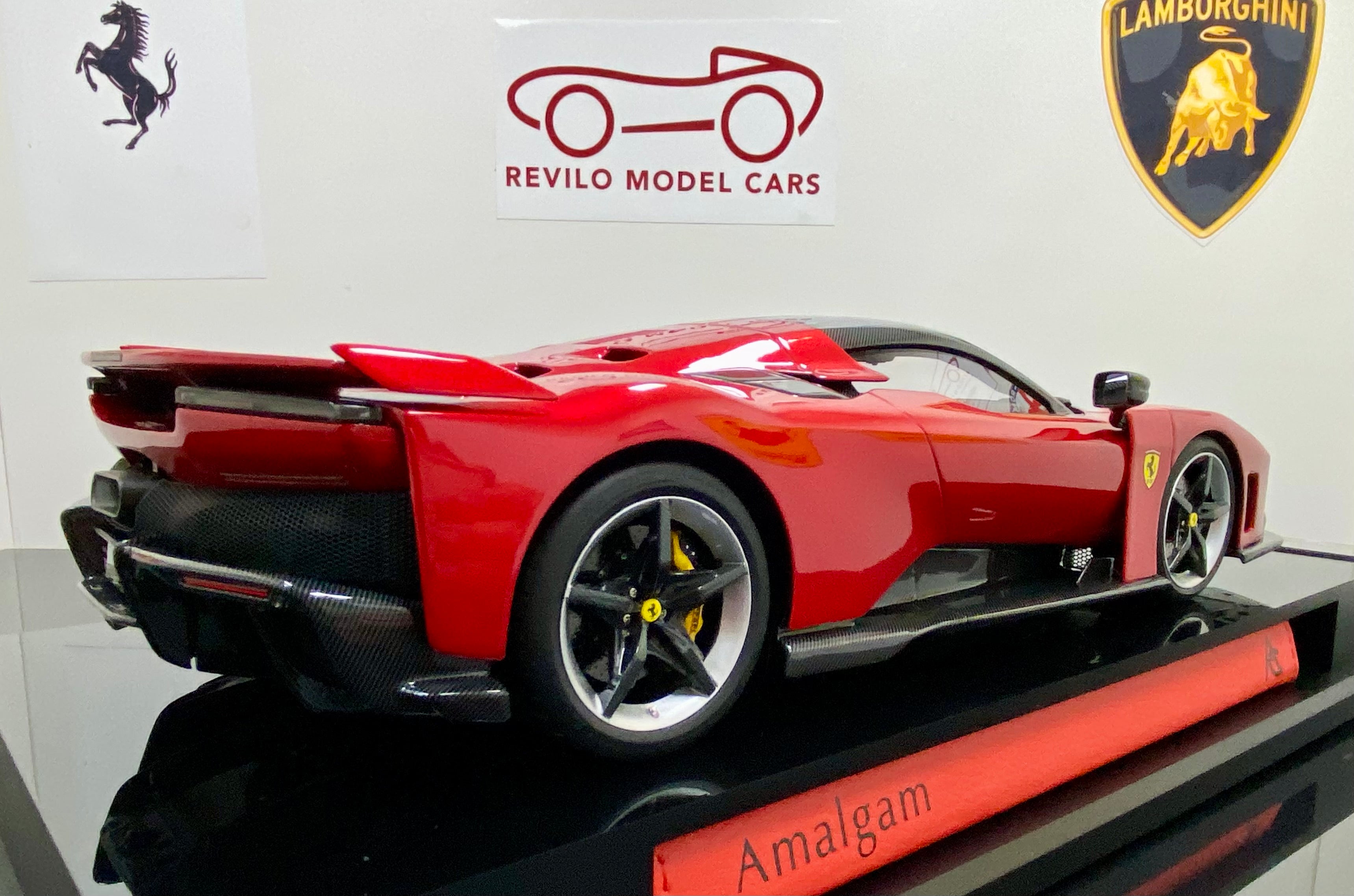 Amalgam Ferrari F80 1:18 scale