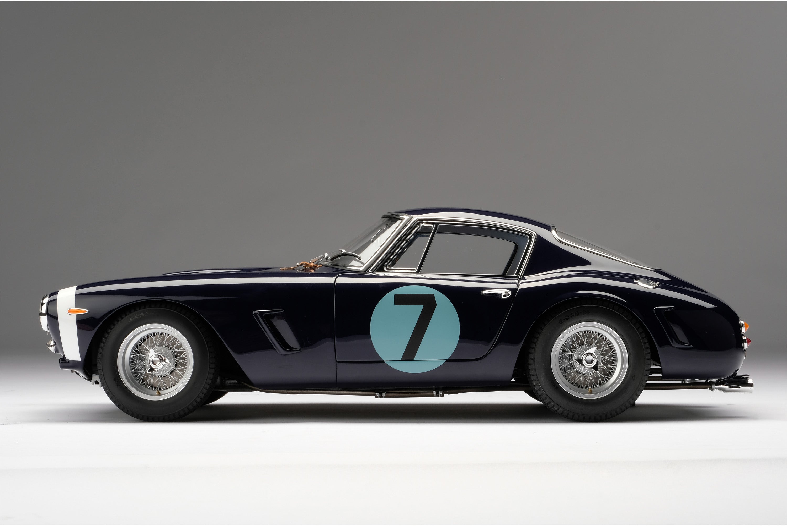 Amalgam 1:8 scale Ferrari 250 SWB Goodwood TT 1961 Stirling Moss