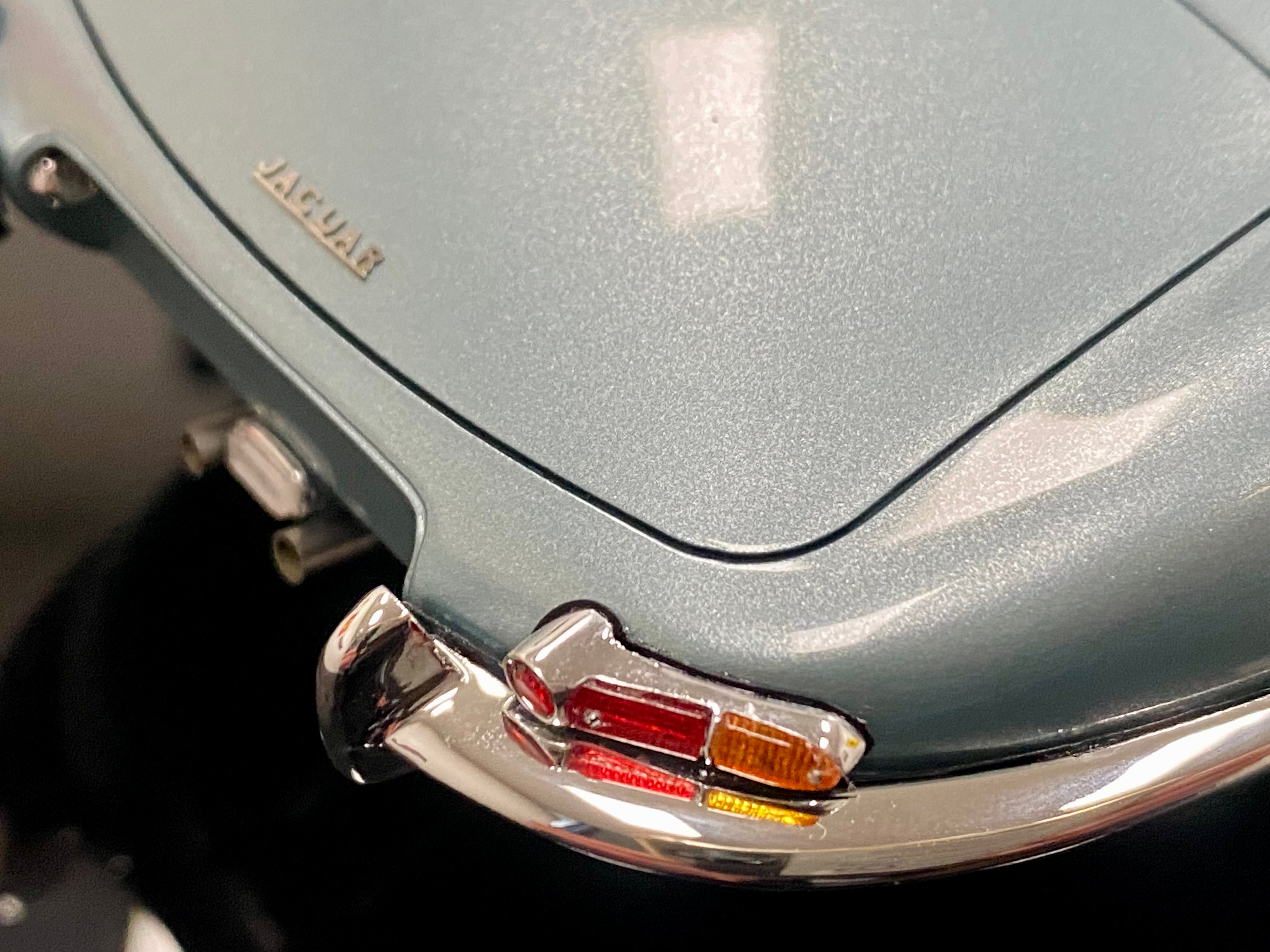 Amalgam Jaguar E Type 1:18 scale