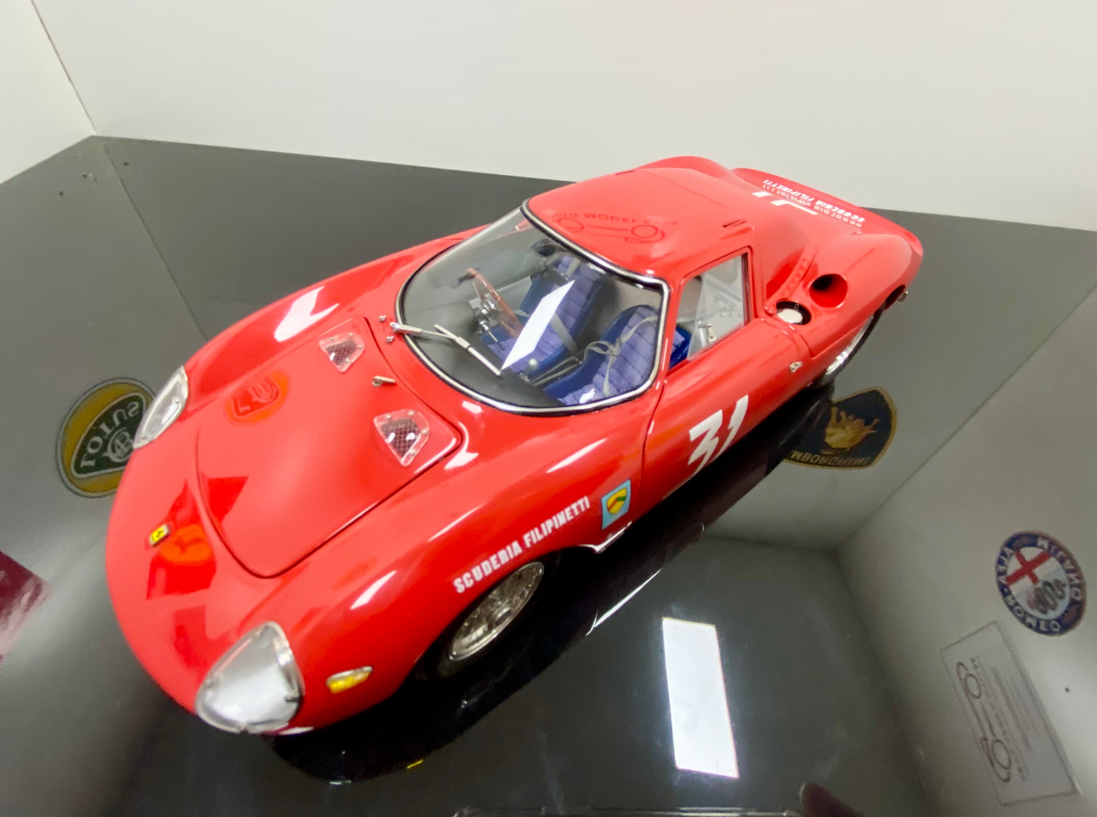 IN STOCK! CMC 1:18 scale Ferrari 250 LM M268 Winner Monza 1964 #31