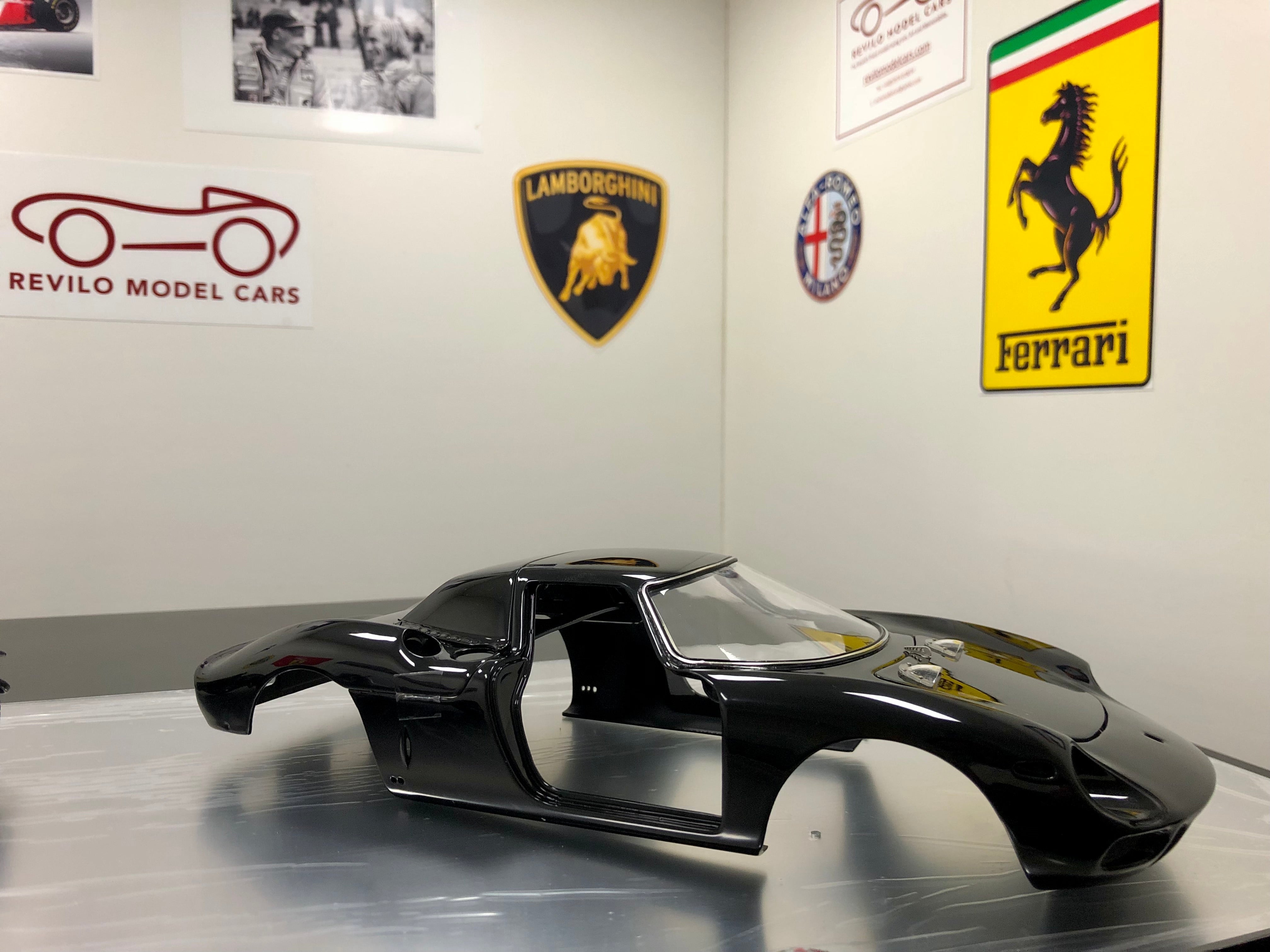 CMC 1:18 scale Ferrari 250 LM M289 Tecno Classica LE 200