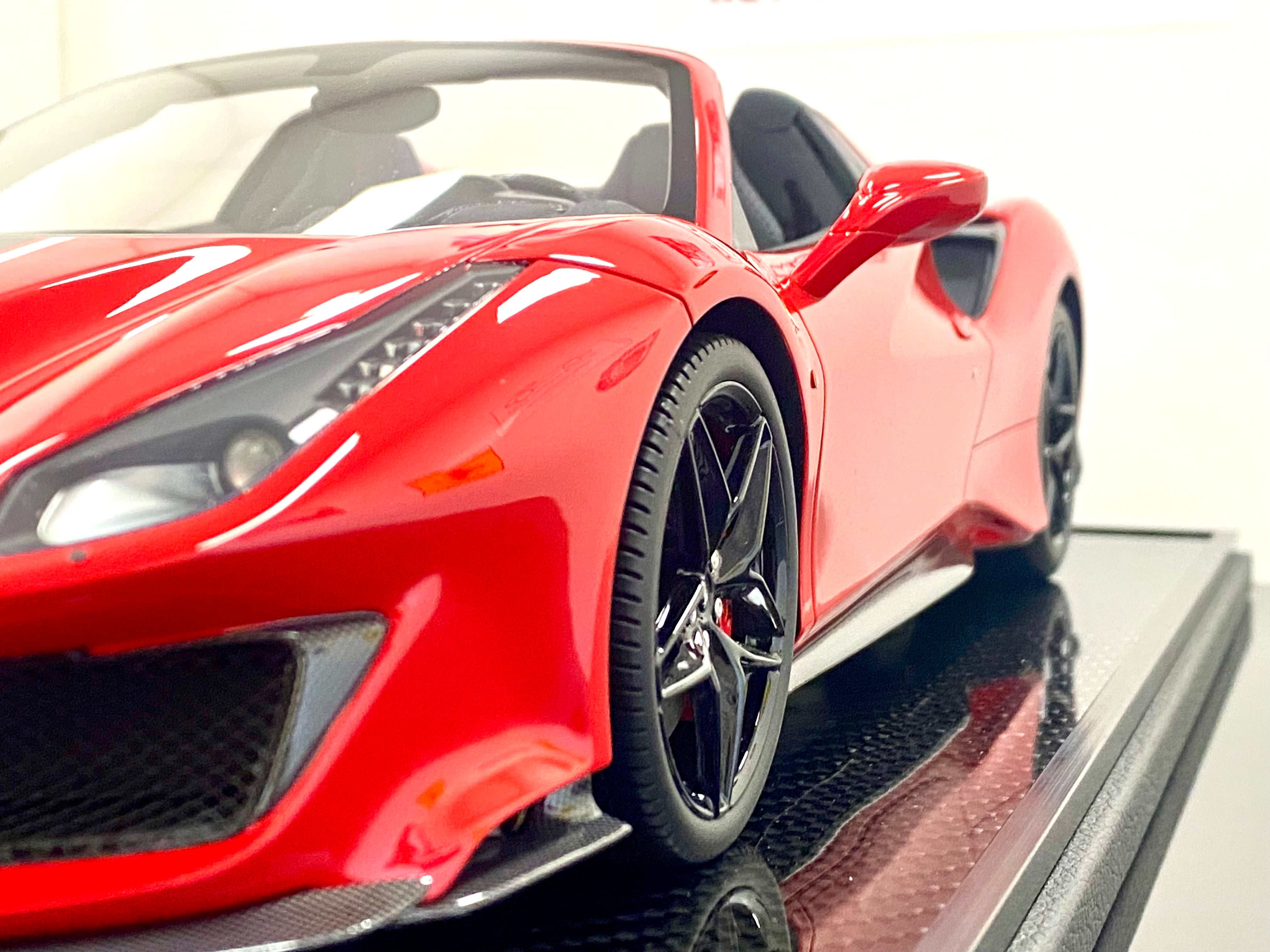 BBR Ferrari 488 Pista Spider 1:12 scale