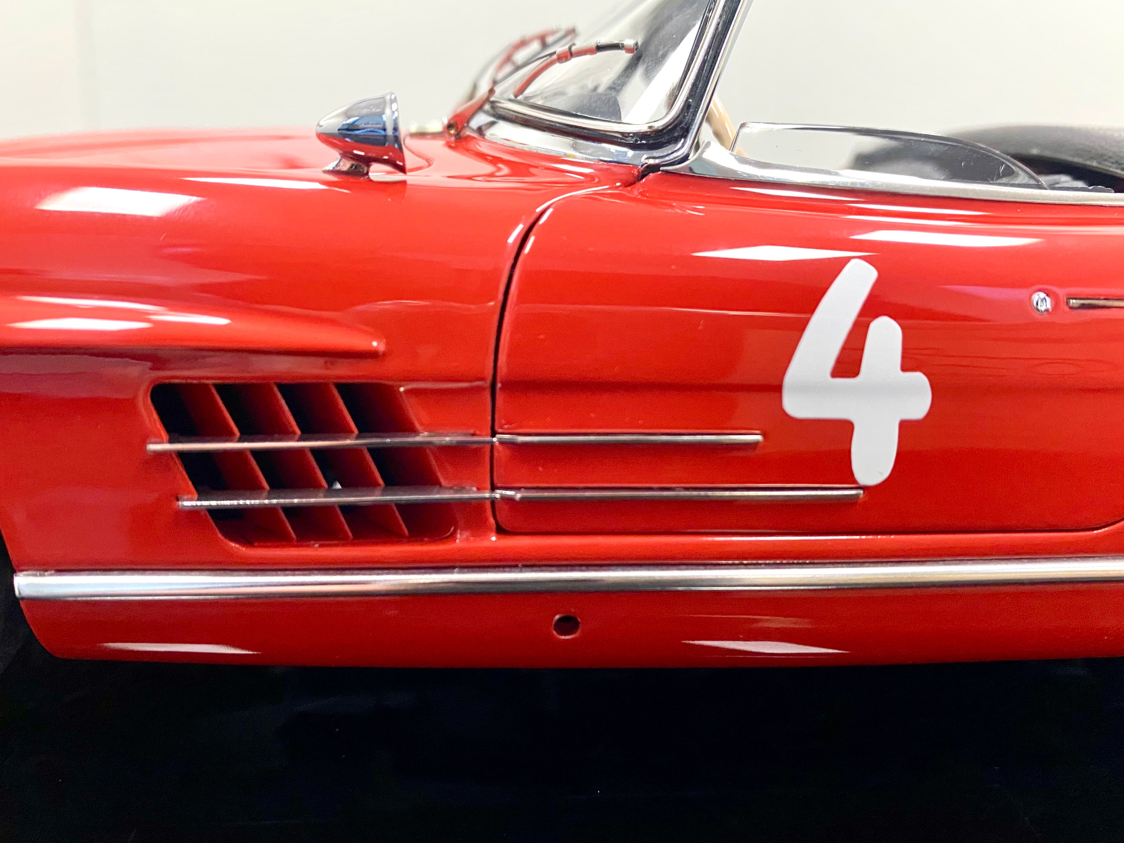 CMC 1:18 Mercedes 300SL M296 Red open top race CGS #4