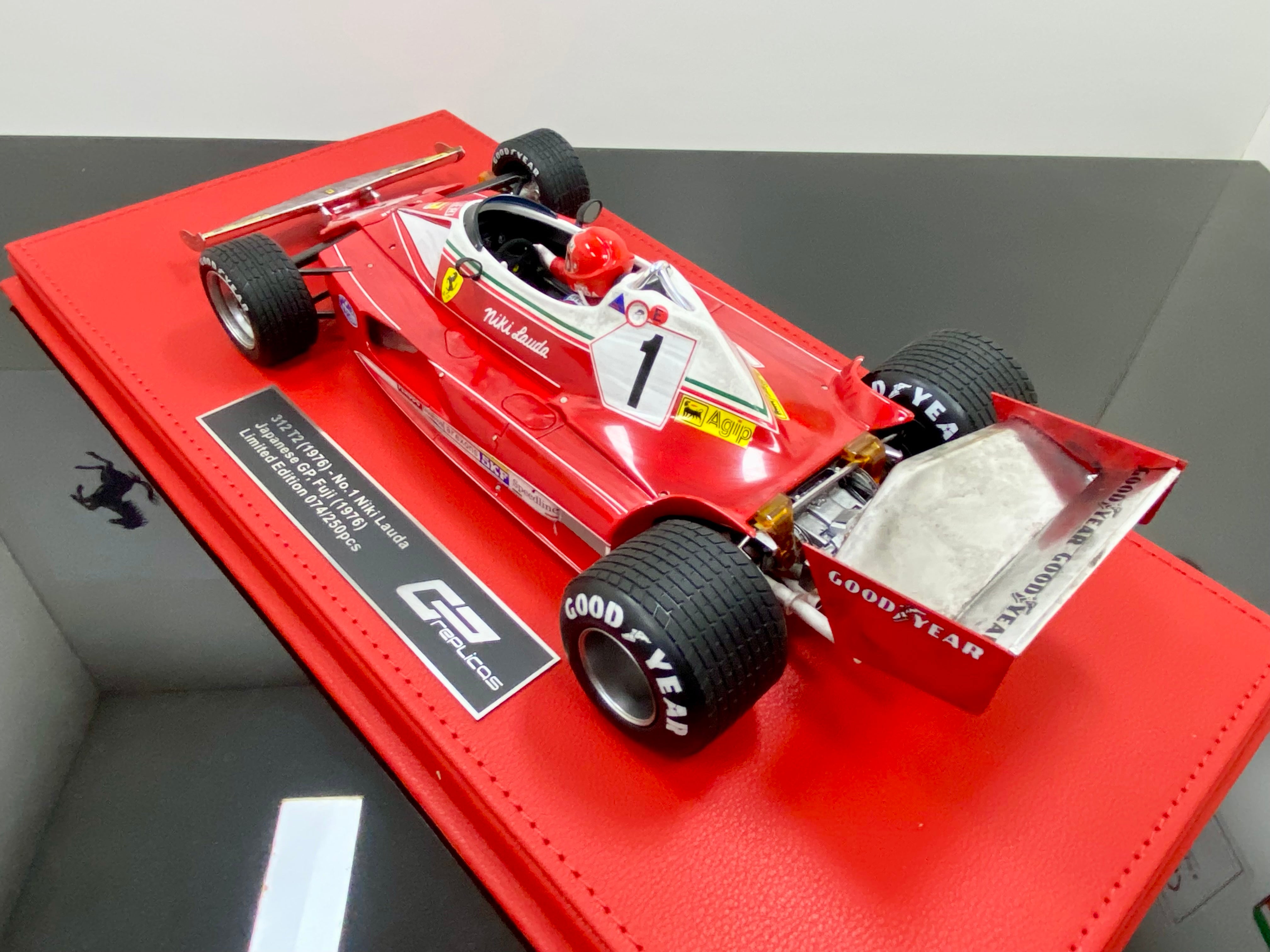 Ferrari 312 T2 - Niki Lauda - 1977 Uscita 34 - LE GRANDI FERRARI F1 1 Ferrari 312 T2 - Niki Lauda - 1977 Uscita 34 - LE GRANDI FERRARI F1 1