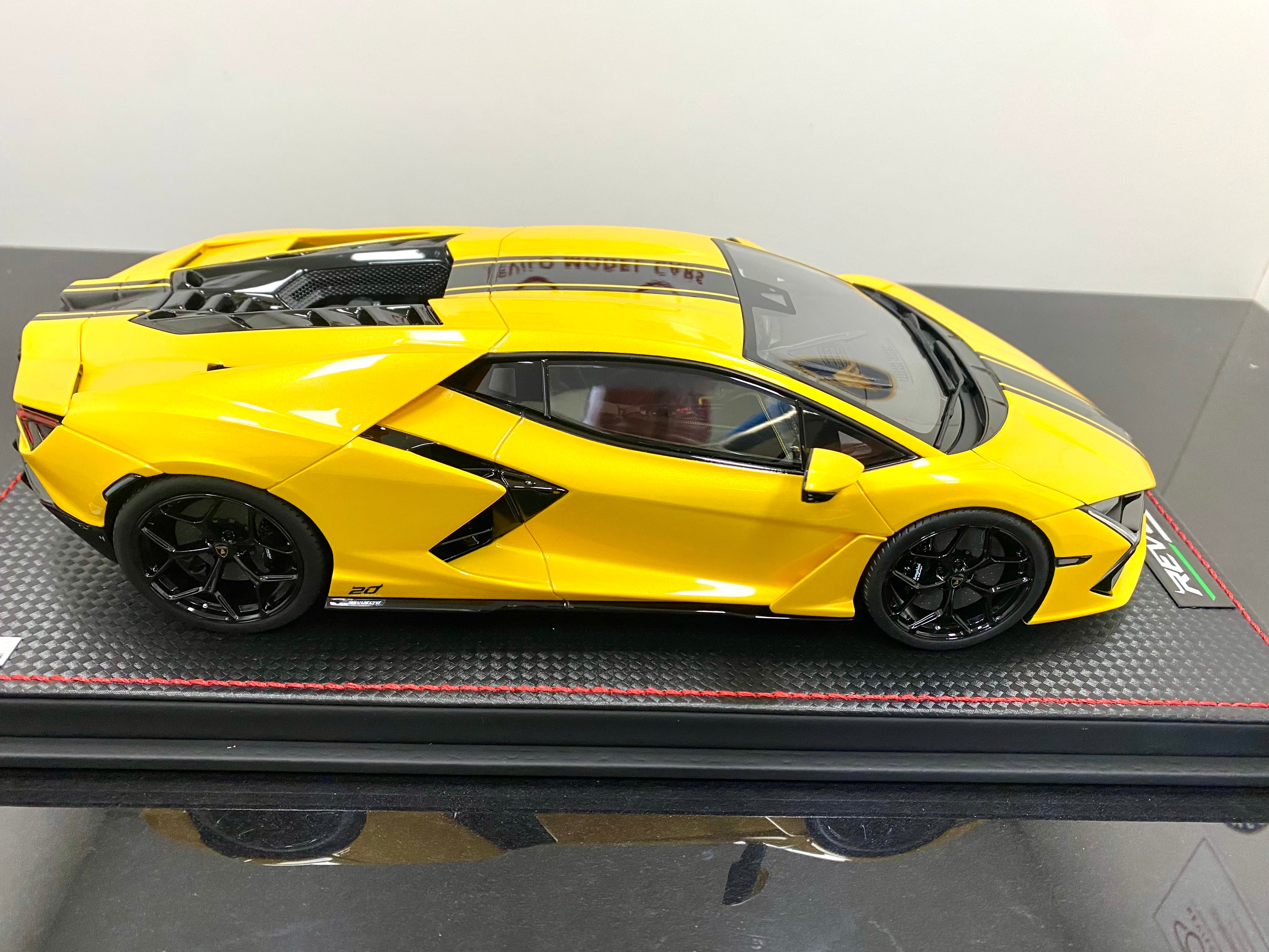MR Collection Lamborghini Revuelto 1:18 scale Limited Edition